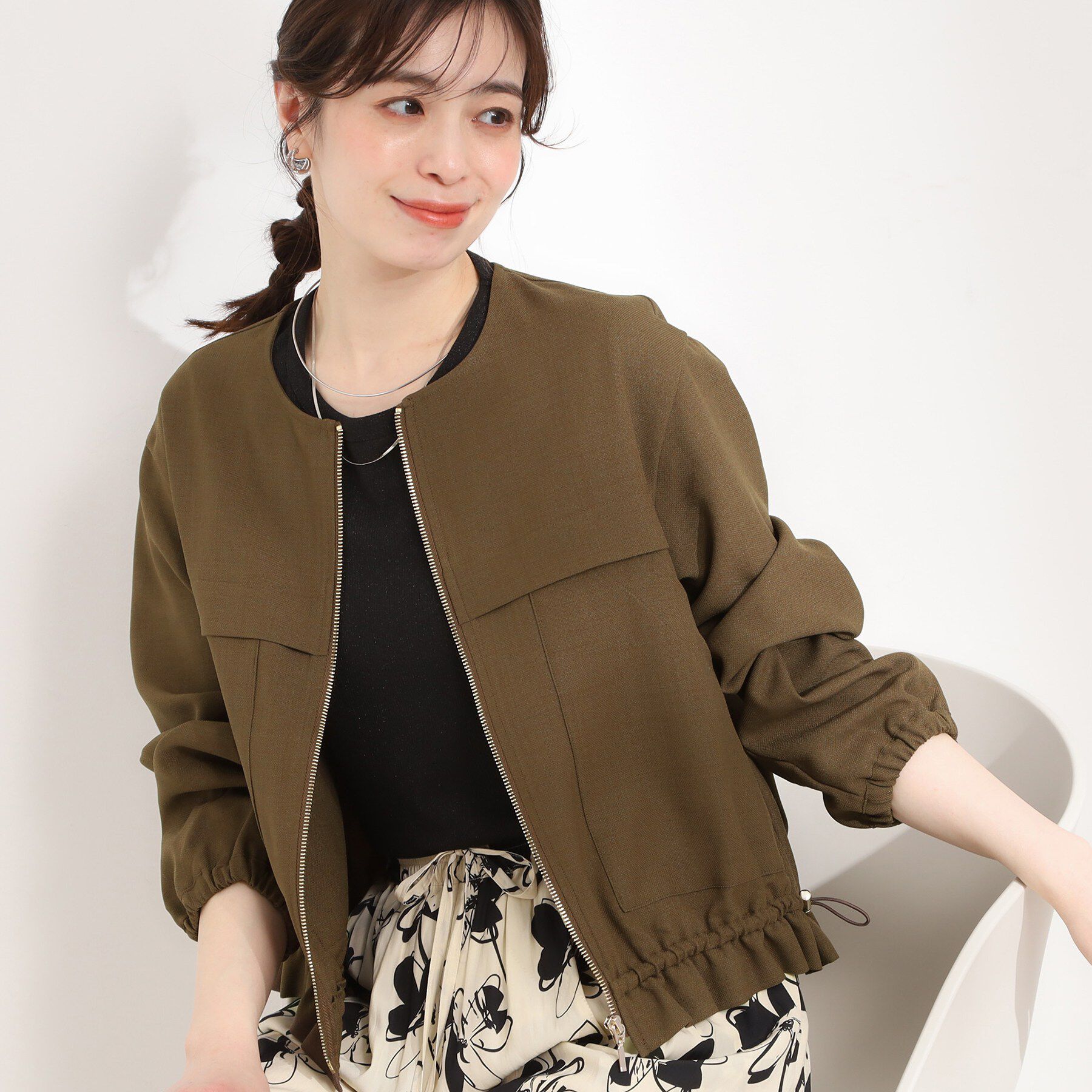 SHOO･LA･RUE「ドロストノーカラーブルゾン」|ブルゾン・スタジャン|ブラウン(043)