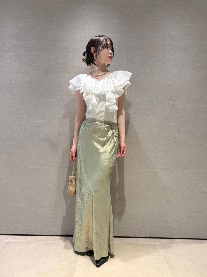 LILY BROWN「デコルテフリルカットトップス」|Tシャツ・カットソー|