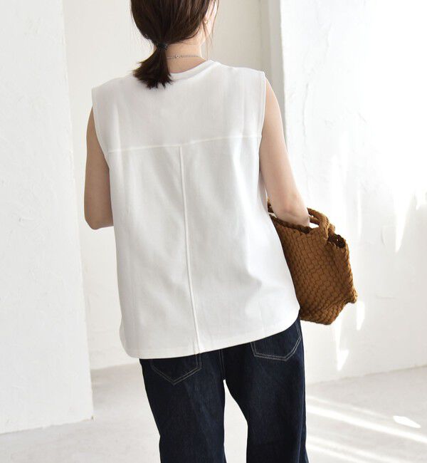 quaranciel「《予約》quaranciel:〈接触冷感/汗染み防止加工/洗濯機可能〉クルー ノースリーブ TEE」|Tシャツ・カットソー|