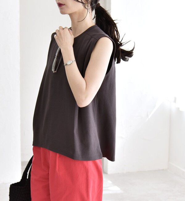 quaranciel「《予約》quaranciel:〈接触冷感/汗染み防止加工/洗濯機可能〉クルー ノースリーブ TEE」|Tシャツ・カットソー|グレー系その他