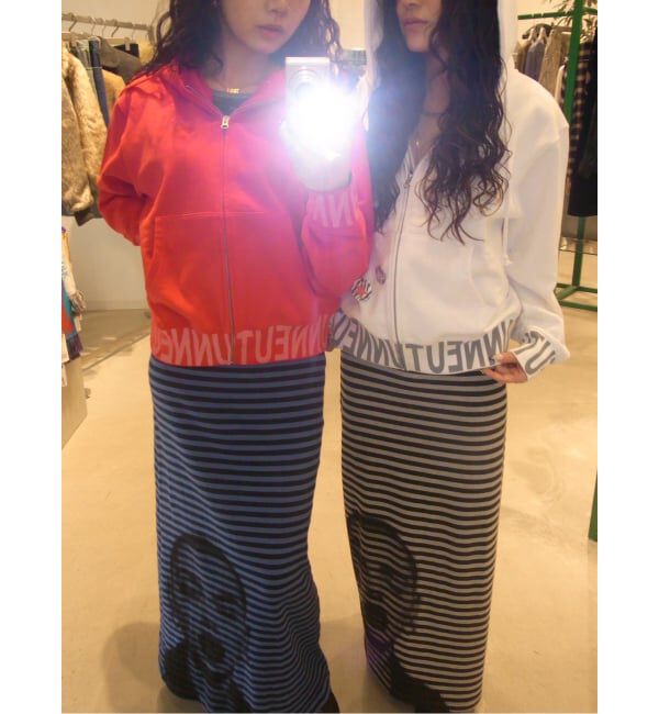 Oriens JOURNAL STANDARD「フーディーwith バッジ」|パーカー|