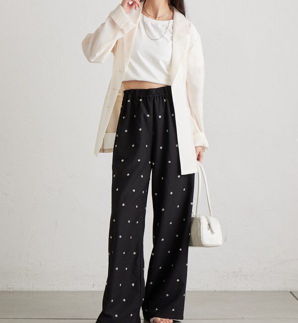  「ビージーフラワースラックス」|チノ|