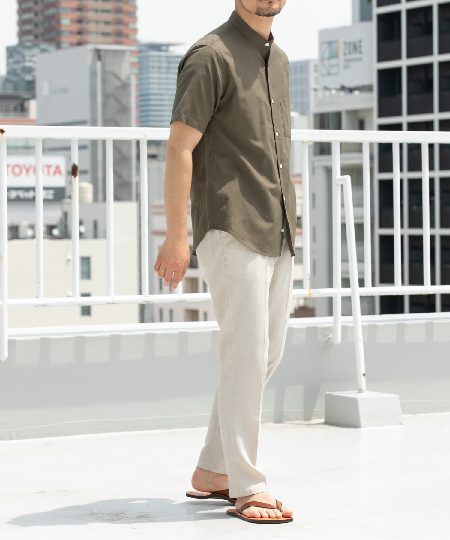 URBAN RESEARCH ROSSO「『防シワ』『XLサイズあり』ハイパフォーマンスリネンバンド半袖シャツ」|シャツ・ブラウス|