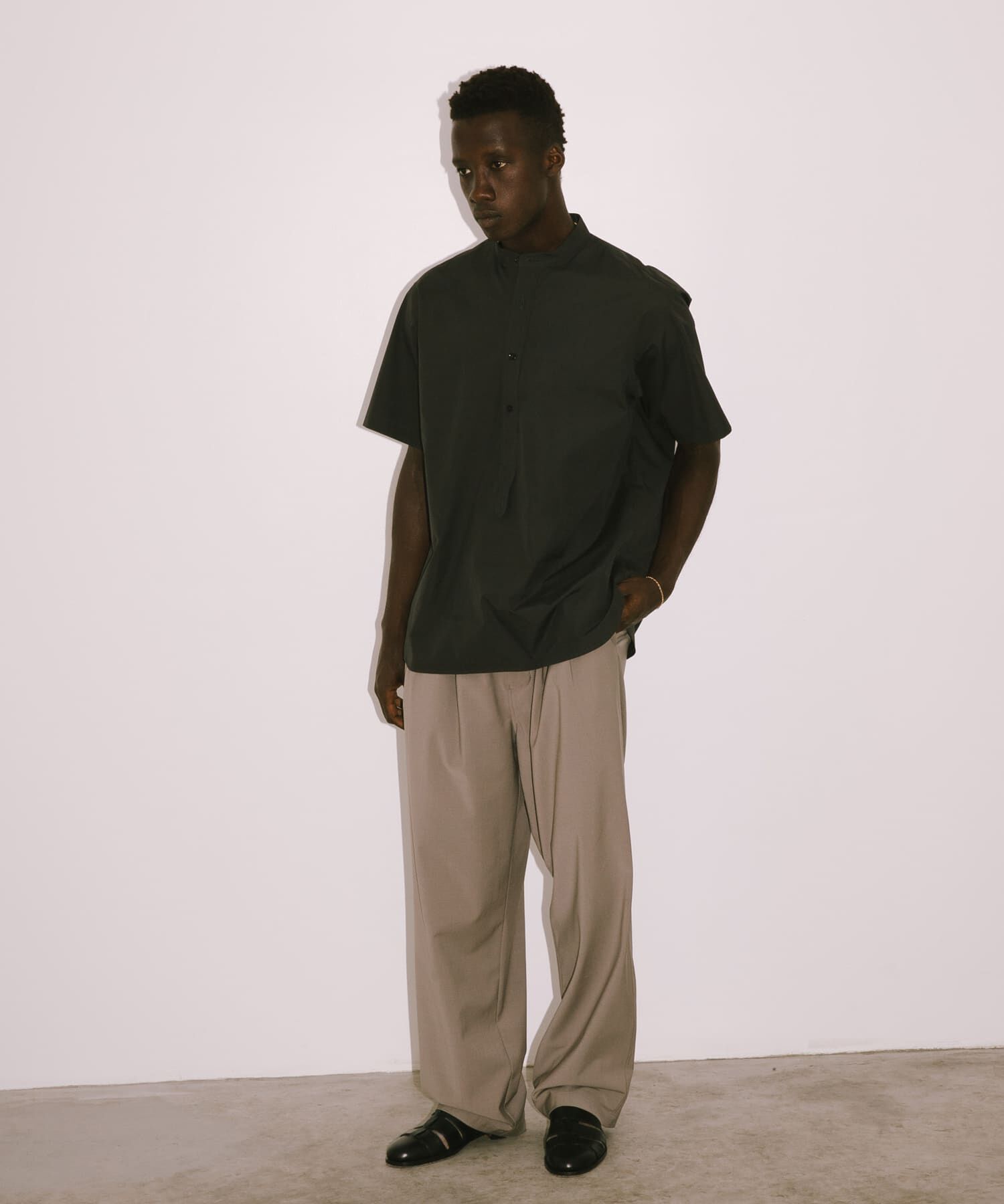 URBAN RESEARCH「new basic　THOMAS MASON BAND PULLOVER SHIRTS」|シャツ・ブラウス|