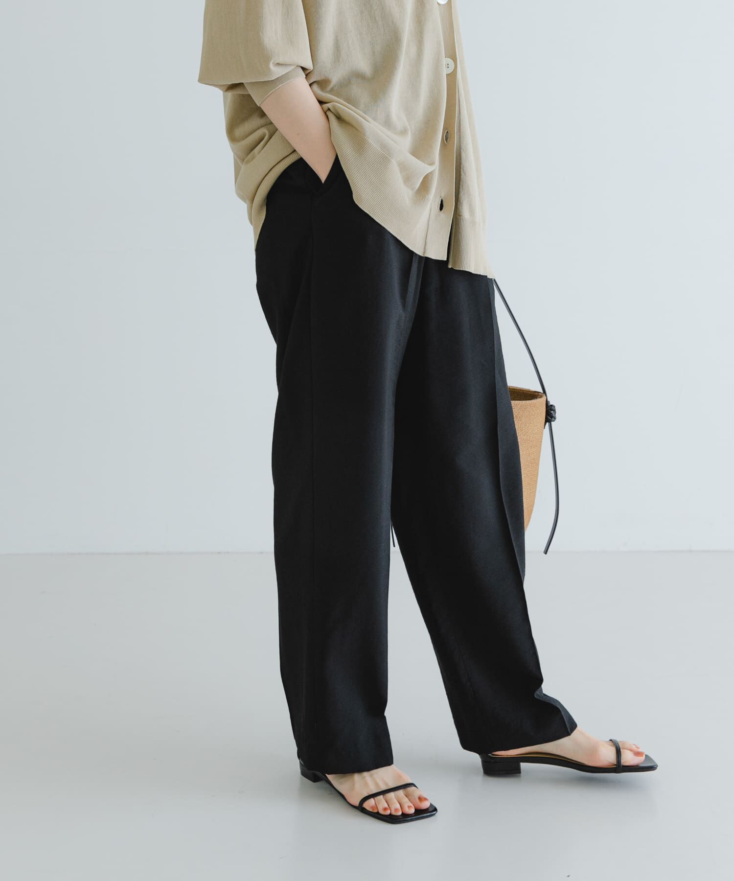 URBAN RESEARCH「『3サイズ展開』ポプリンイージーテーパードパンツ」|その他|