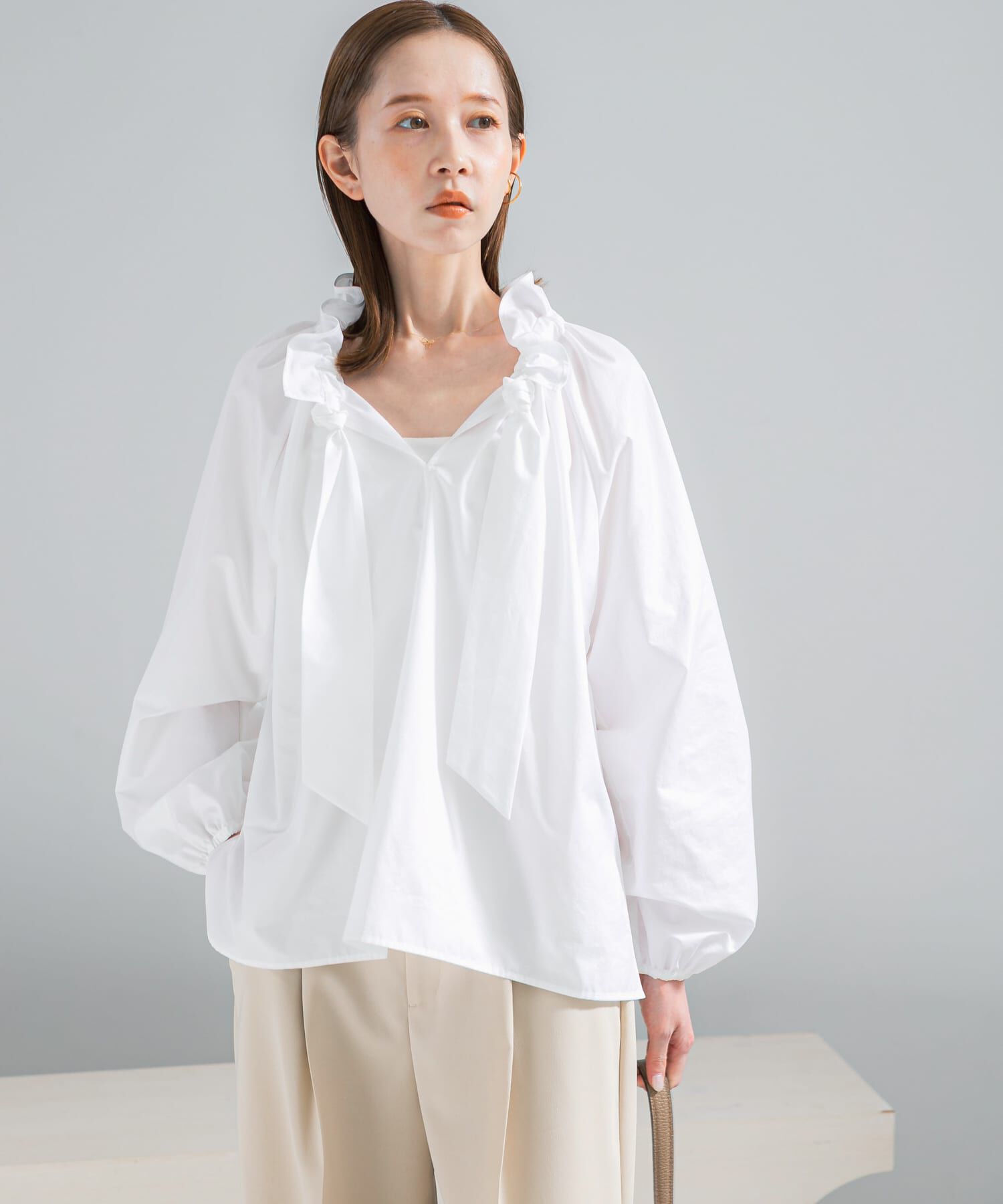 URBAN RESEARCH ROSSO「フリルネックシャツブラウス」|シャツ・ブラウス|