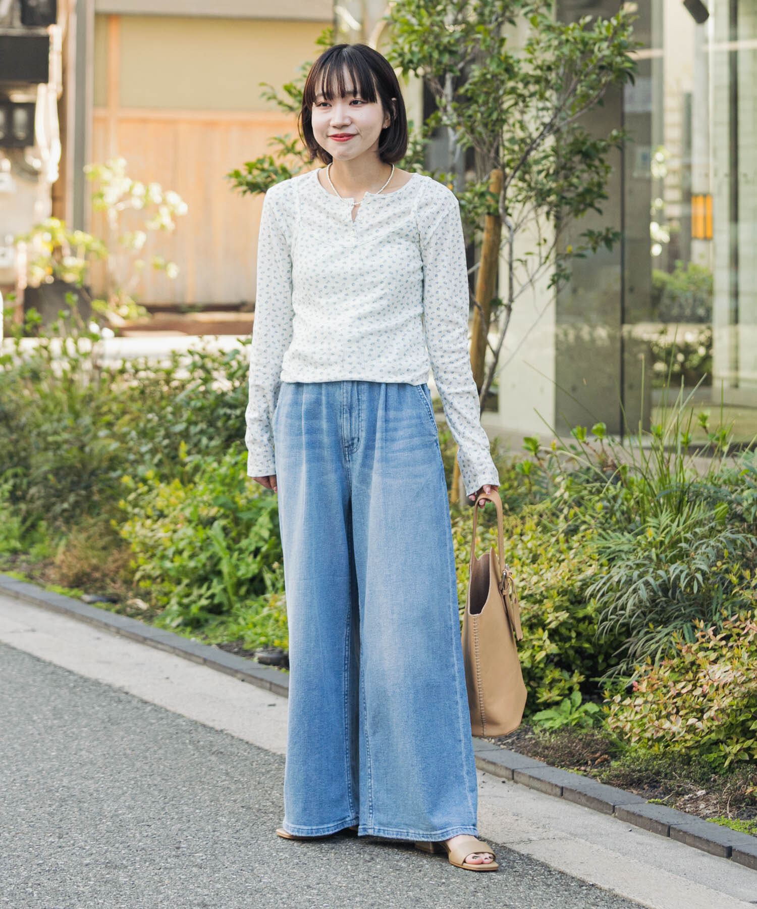 URBAN RESEARCH「『3サイズ展開』綿麻デニムイージーパンツ」|デニム|