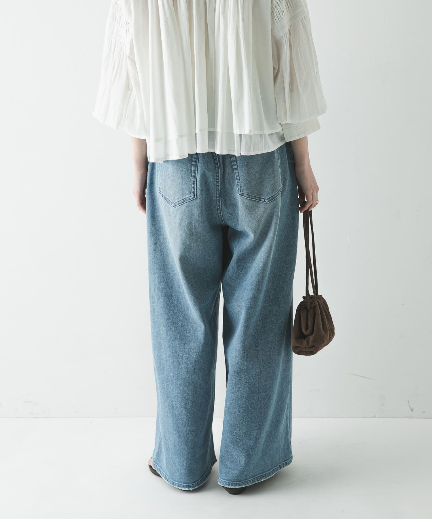 URBAN RESEARCH「『3サイズ展開』綿麻デニムイージーパンツ」|デニム|