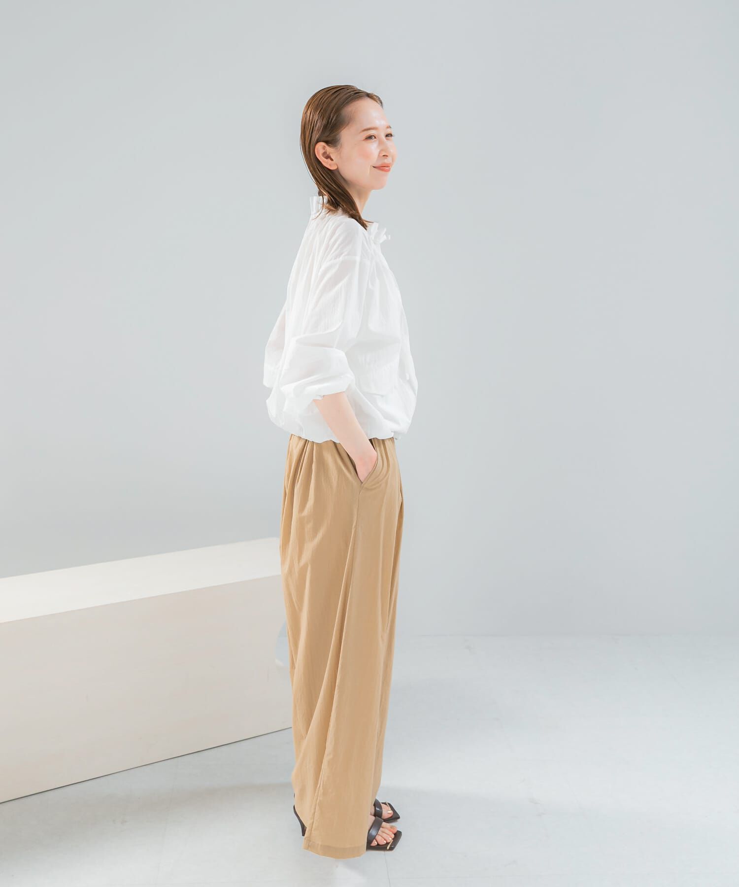 URBAN RESEARCH ROSSO「フロントジップフリルブラウス」|シャツ・ブラウス|