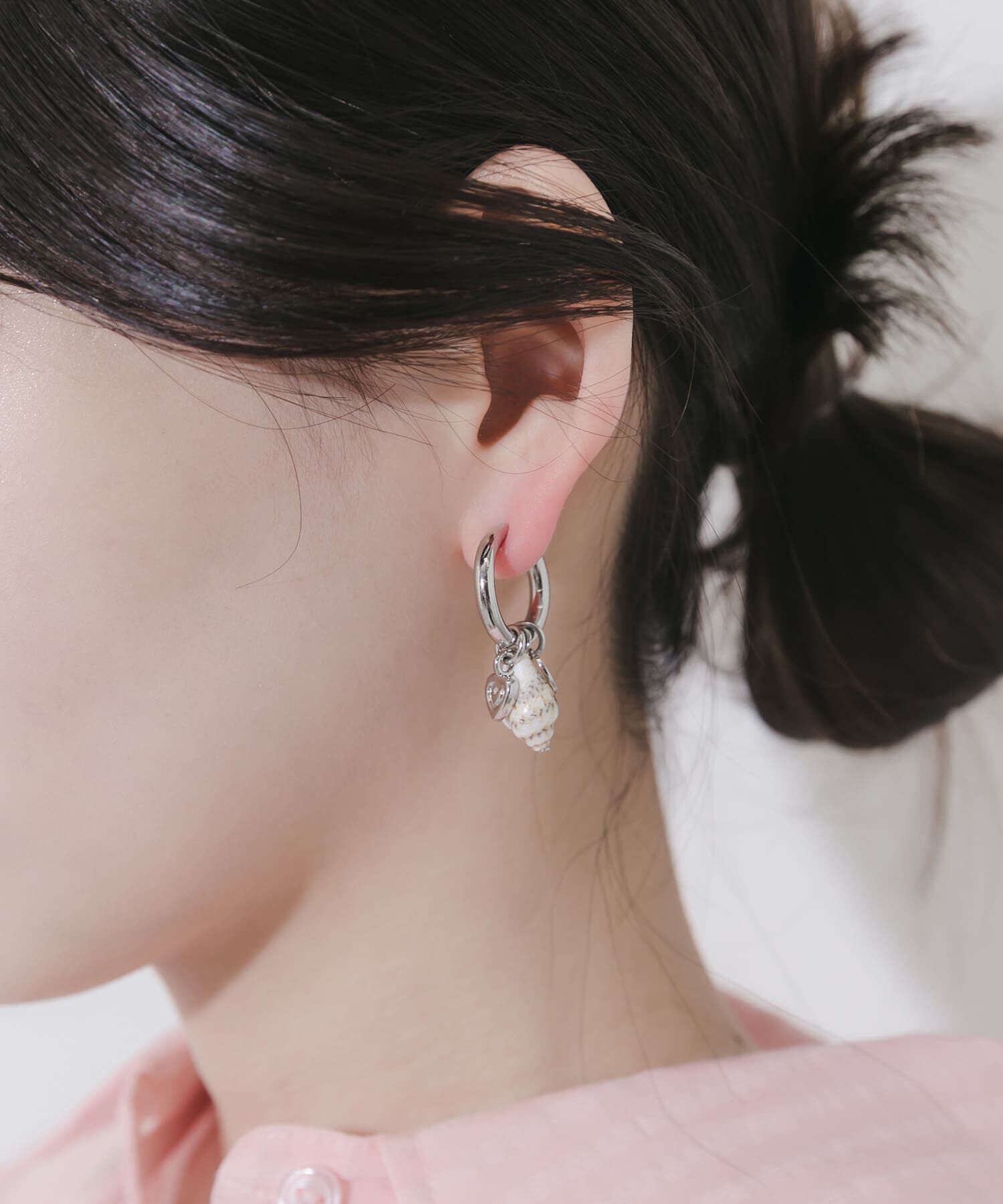 SMELLY「シェルモチーフマルチWAYフープイヤリング」|イヤリング|