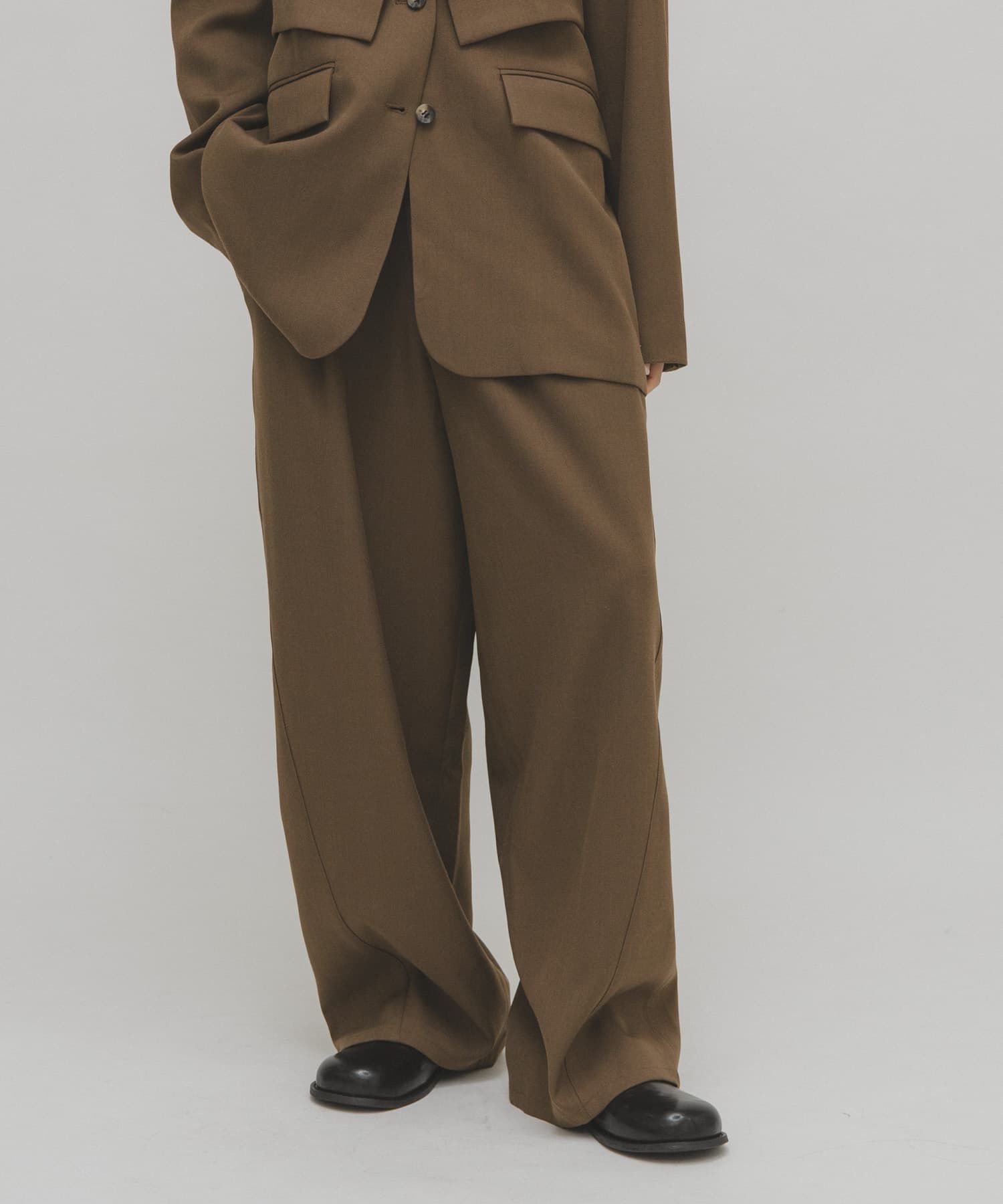  「バレルレッグタックスラックス」|その他|