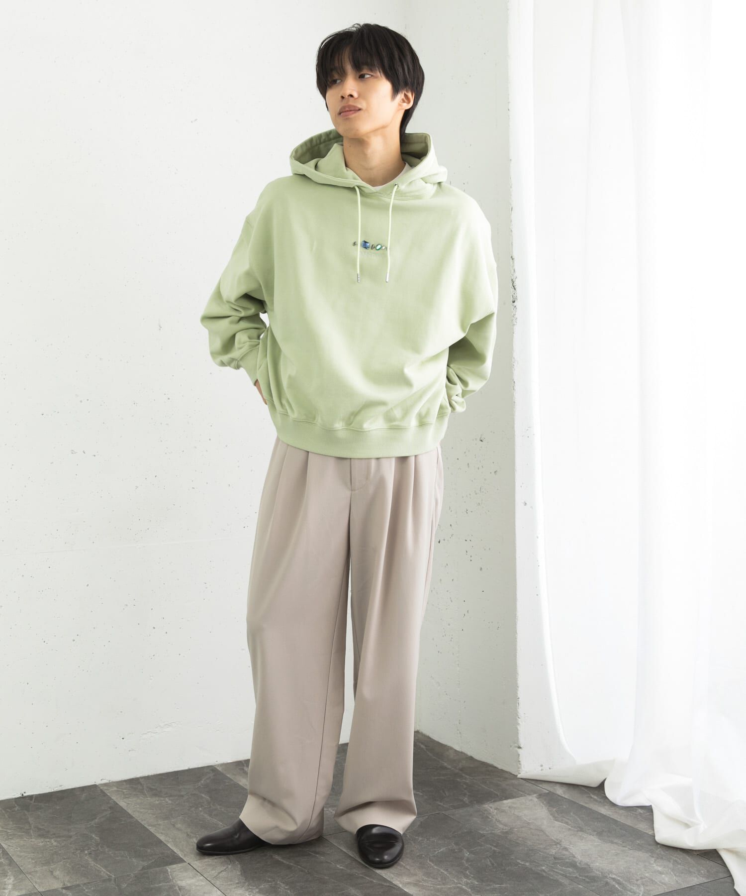 SENSE OF PLACE by URBAN RESEARCH「Gem Stone Cropped Hoodie」|パーカー|
