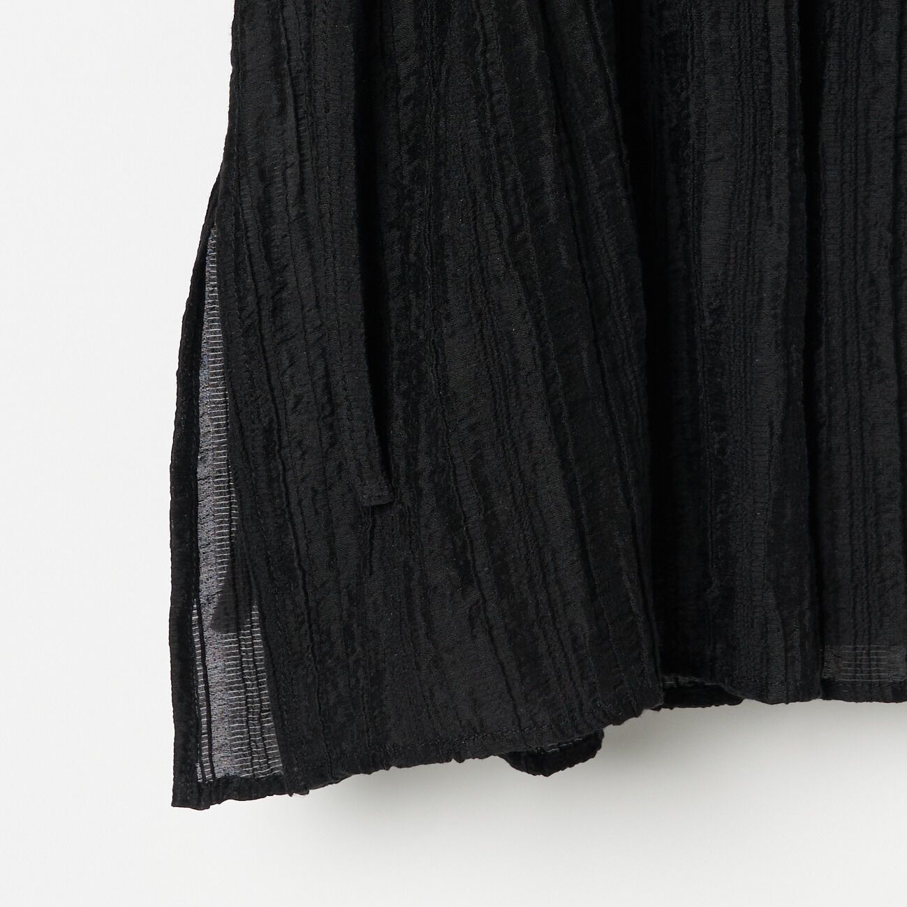 HELIOPOLE「HELIOPOLE STRIPED CREPE SIDE SLIT BLOUSE」|シャツ・ブラウス|