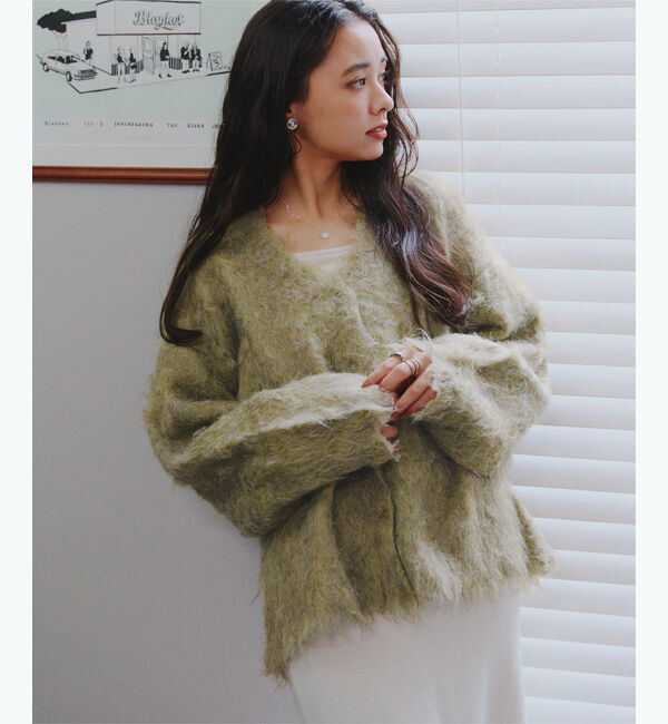 titivate「ブークレシャギーVネックカーディガン」|ニット・セーター|