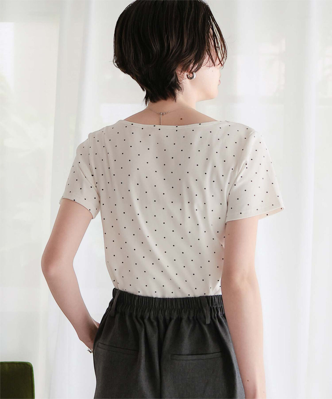 titivate「オフショルダーハーフスリーブTシャツ」|Tシャツ・カットソー|