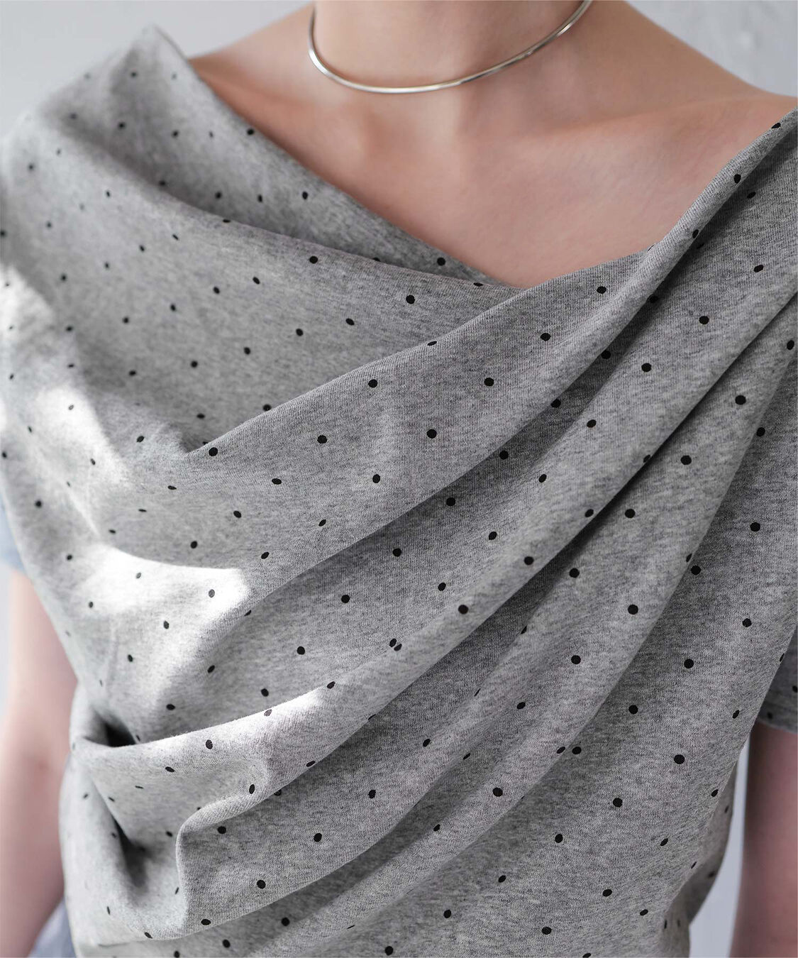 titivate「オフショルダーハーフスリーブTシャツ」|Tシャツ・カットソー|