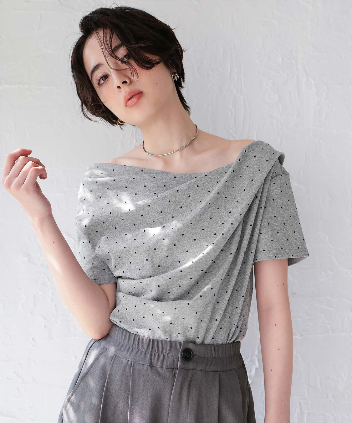 titivate「オフショルダーハーフスリーブTシャツ」|Tシャツ・カットソー|