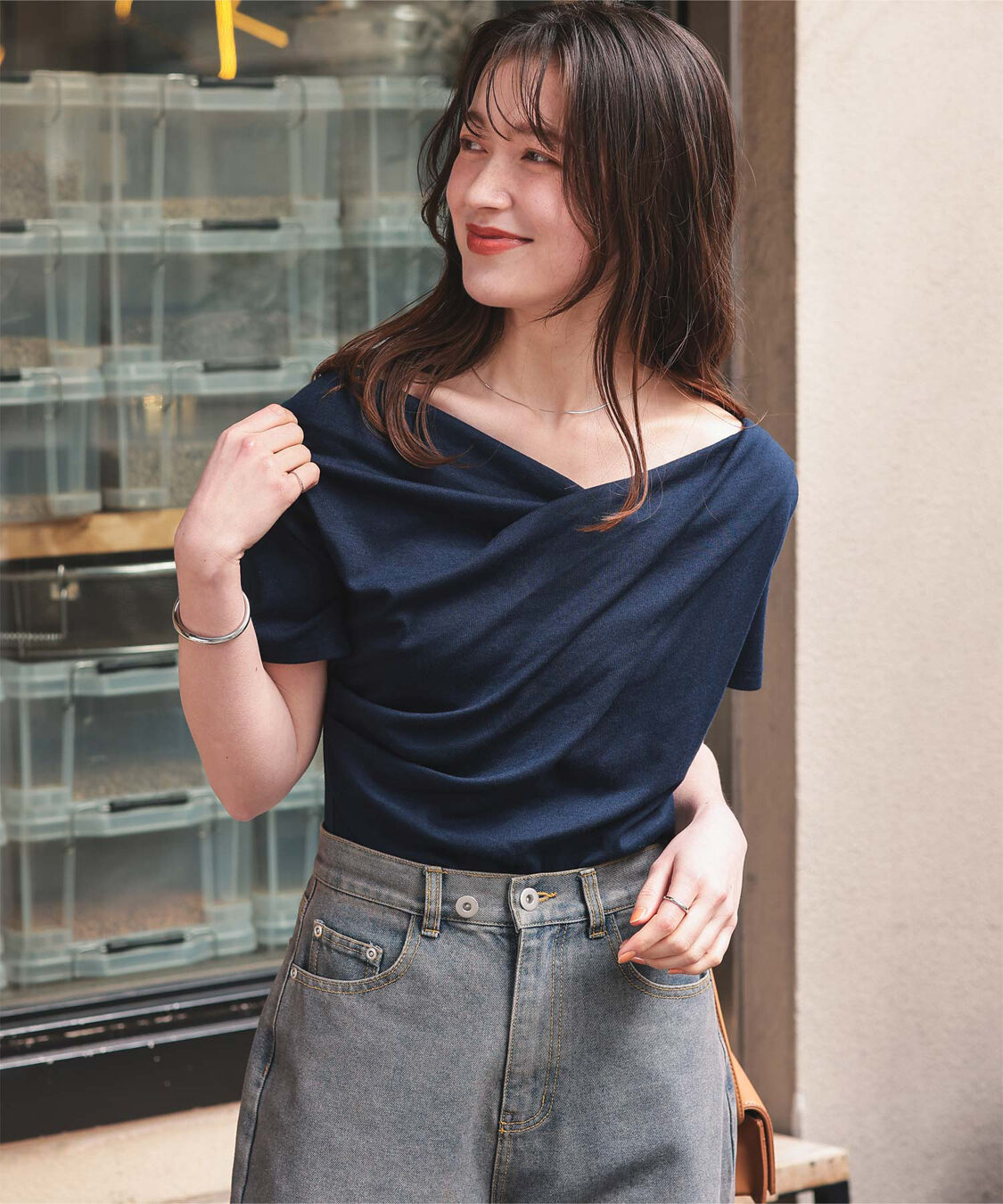 titivate「オフショルダーハーフスリーブTシャツ」|Tシャツ・カットソー|ネイビー