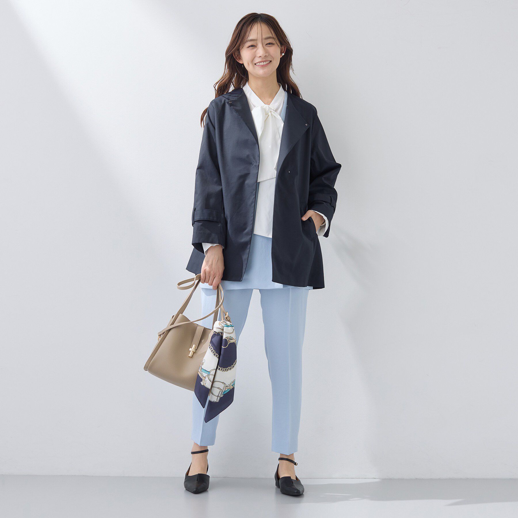 INDIVI「【撥水/軽量】ミドル丈 ミニマルトレンチコート」|トレンチコート|