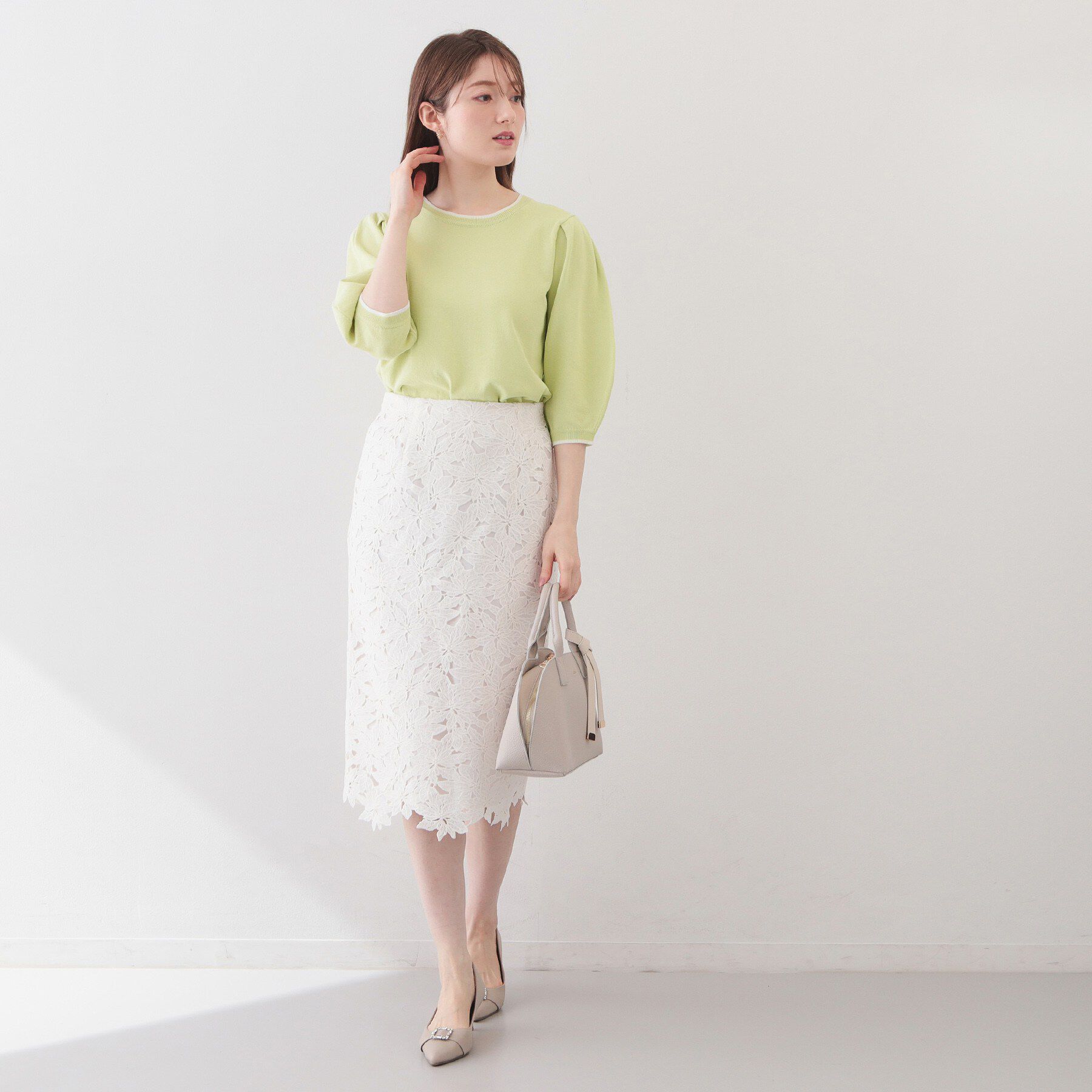 index「クルーネック6分袖タックスリーブニット【洗濯機OK・UVケア】」|ニット・セーター|