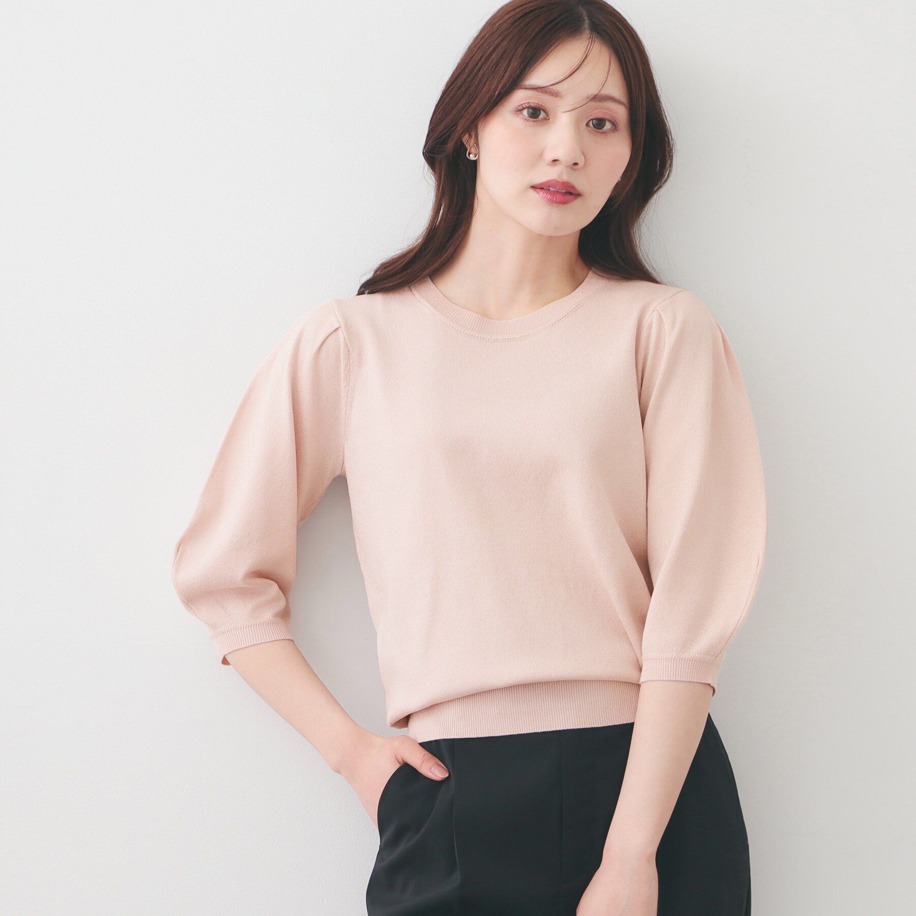 index「クルーネック6分袖タックスリーブニット【洗濯機OK・UVケア】」|ニット・セーター|