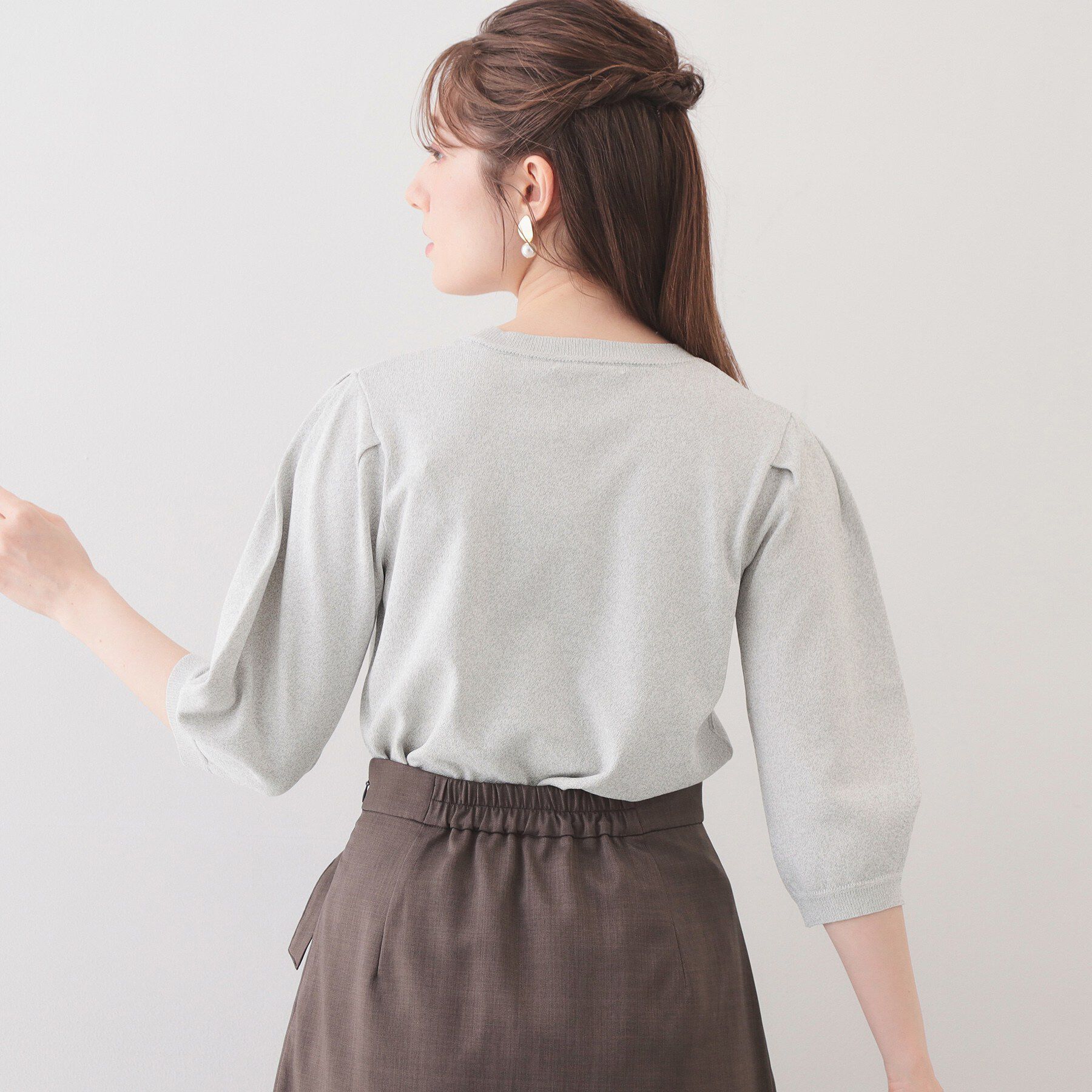 index「クルーネック6分袖タックスリーブニット【洗濯機OK・UVケア】」|ニット・セーター|