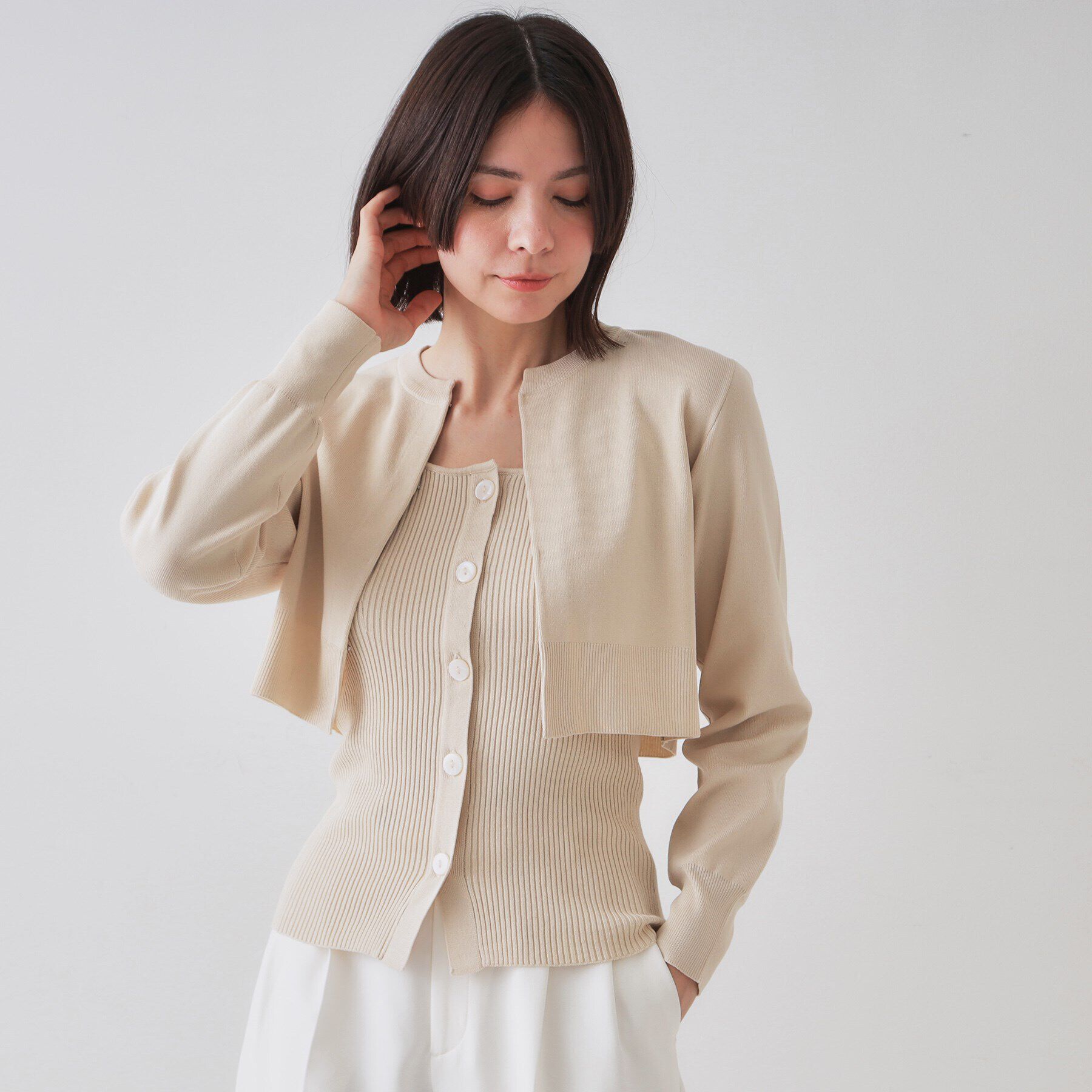 OPAQUE.CLIP「《美人百花掲載》ショートカーディガン&times;リブキャミソール【洗濯機洗い可/抗ピル】」|その他|ライトベージュ(05