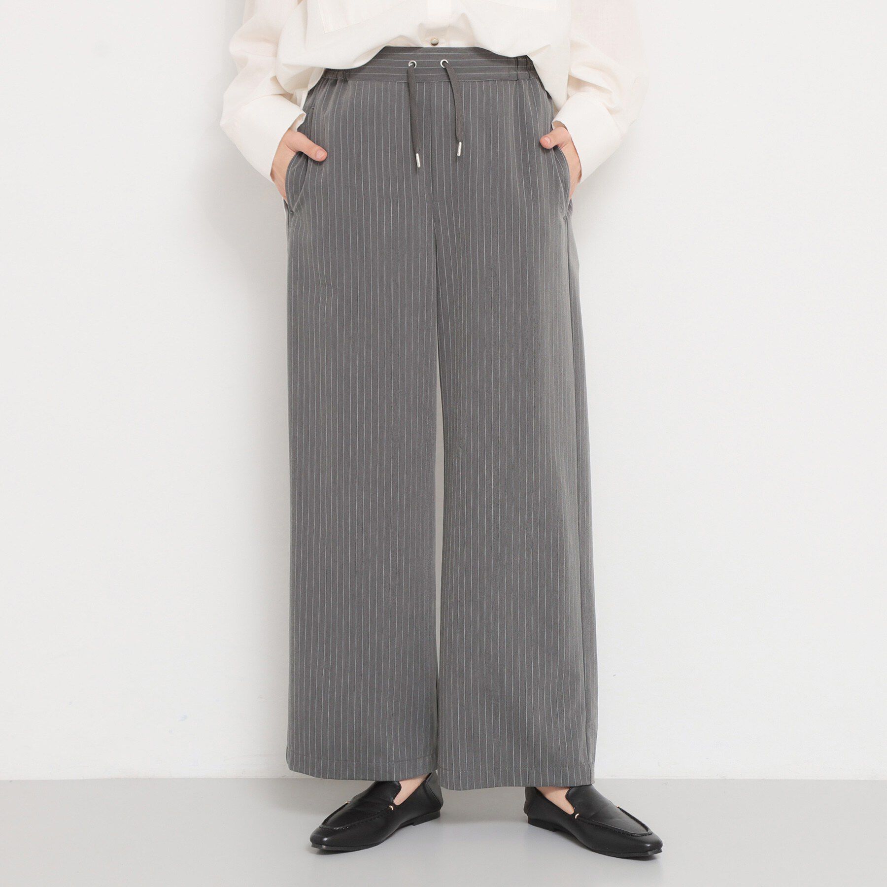 THE SHOP TK「ストライプイージーワイドパンツ」|その他|チャコールグレー(3