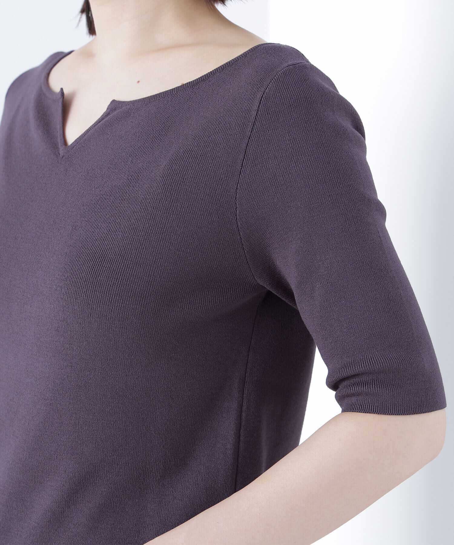  「総針ベーシックシリーズ キーネックニット」|ニット・セーター|