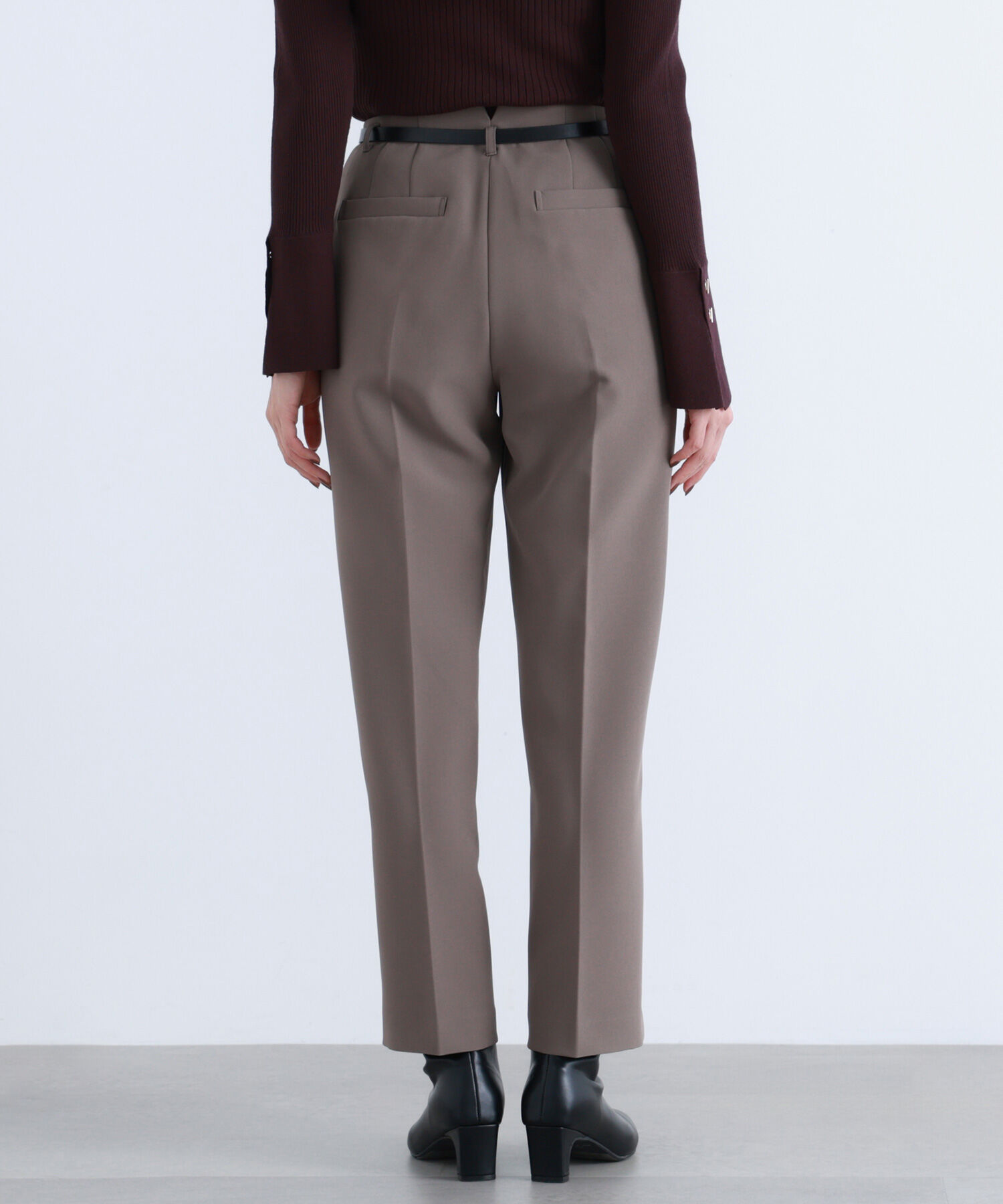  「＜骨格ストレート＞ベルト付スリムストレートパンツ」|その他|