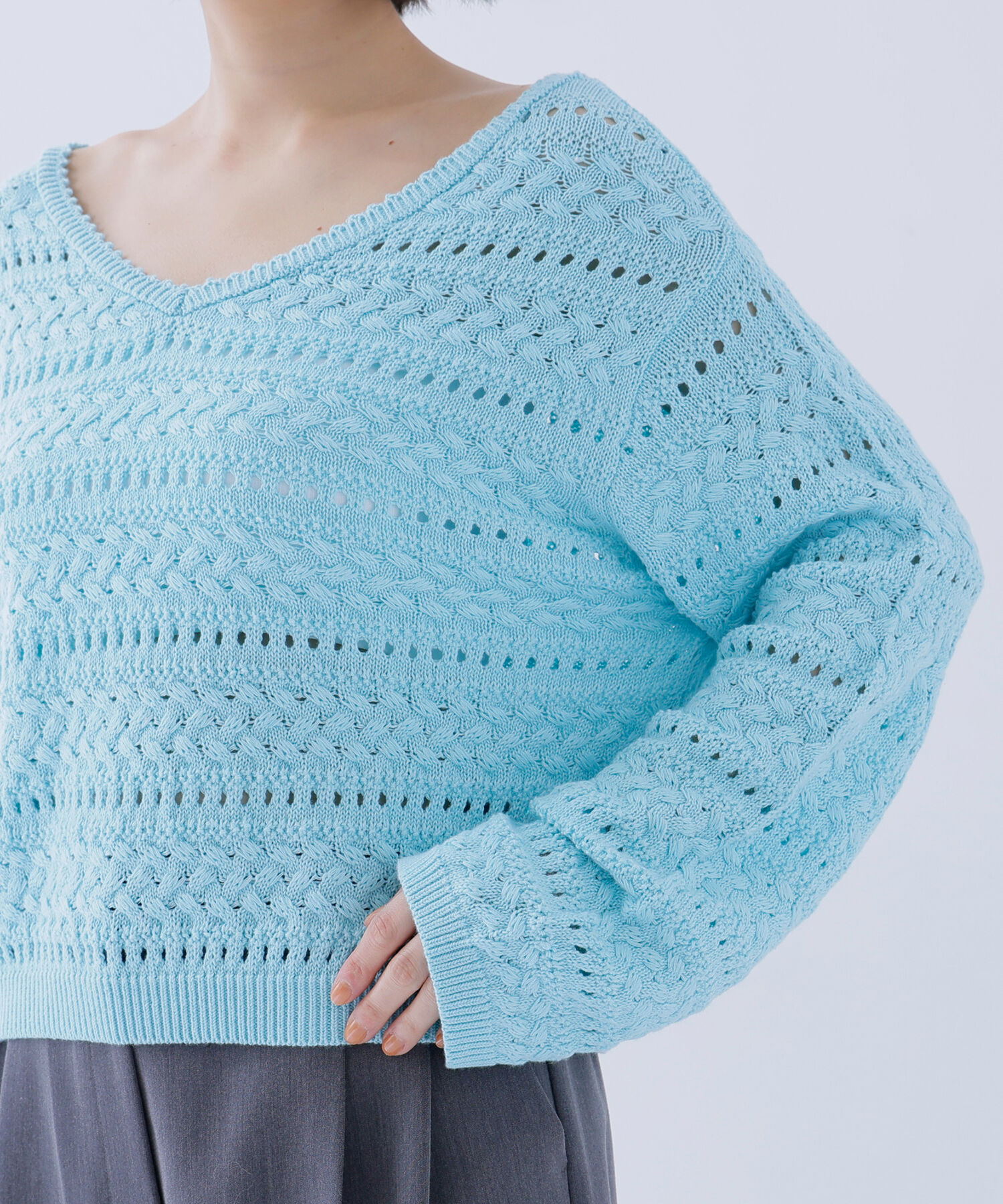  「Vネック透かし編みニット」|ニット・セーター|