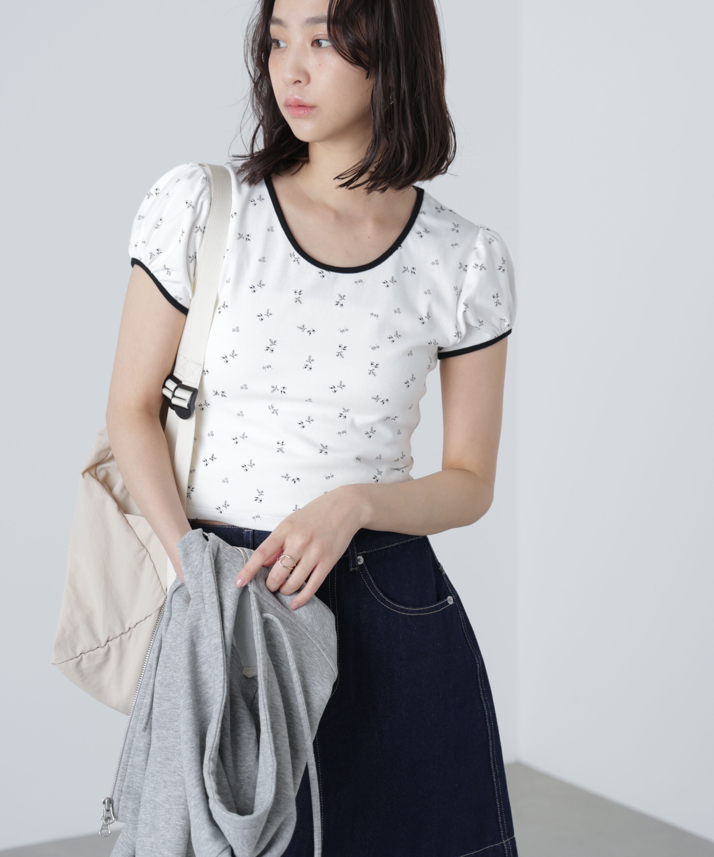  「フラワー柄コンパクトTシャツ」|Tシャツ・カットソー|