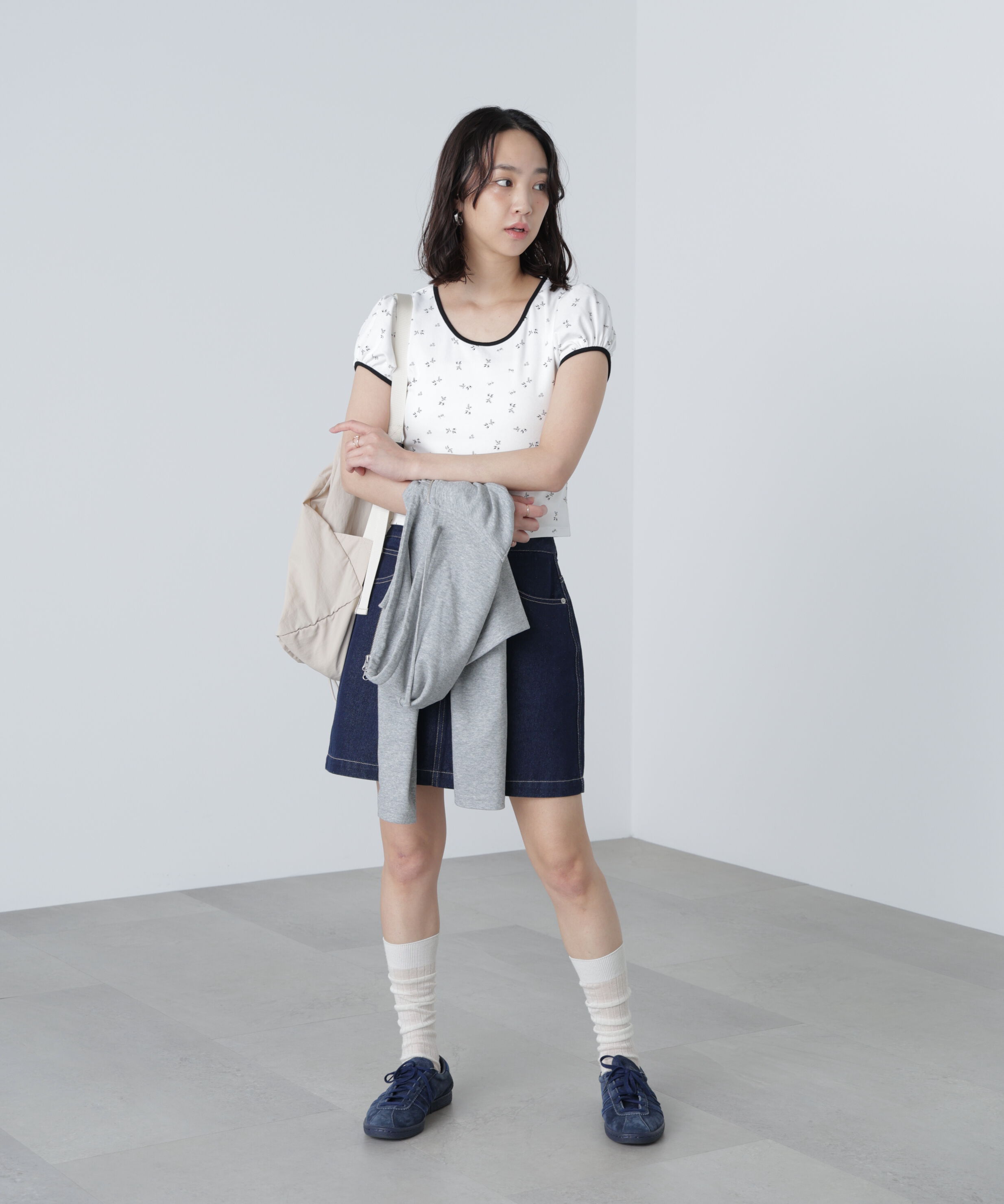  「フラワー柄コンパクトTシャツ」|Tシャツ・カットソー|