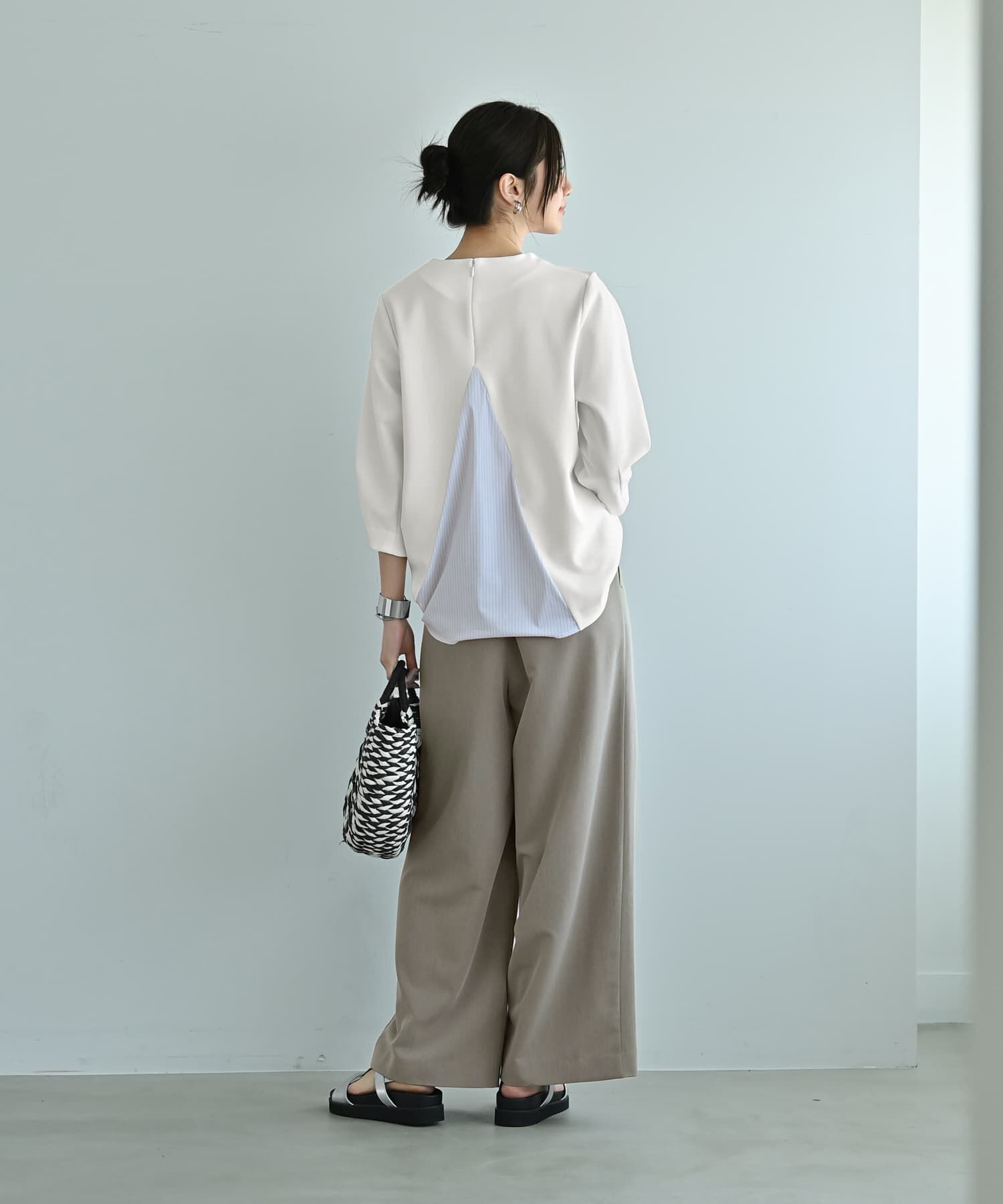 STYLE DELI「【Kana Oyama&times;BLK001】バックシャツ生地トップス／DELI size」|Tシャツ・カットソー|