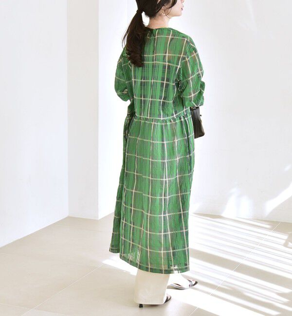 quaranciel「quaranciel:〈手洗い可能〉シアー チェック クルーネック ギャザー ワンピース」|ワンピース|