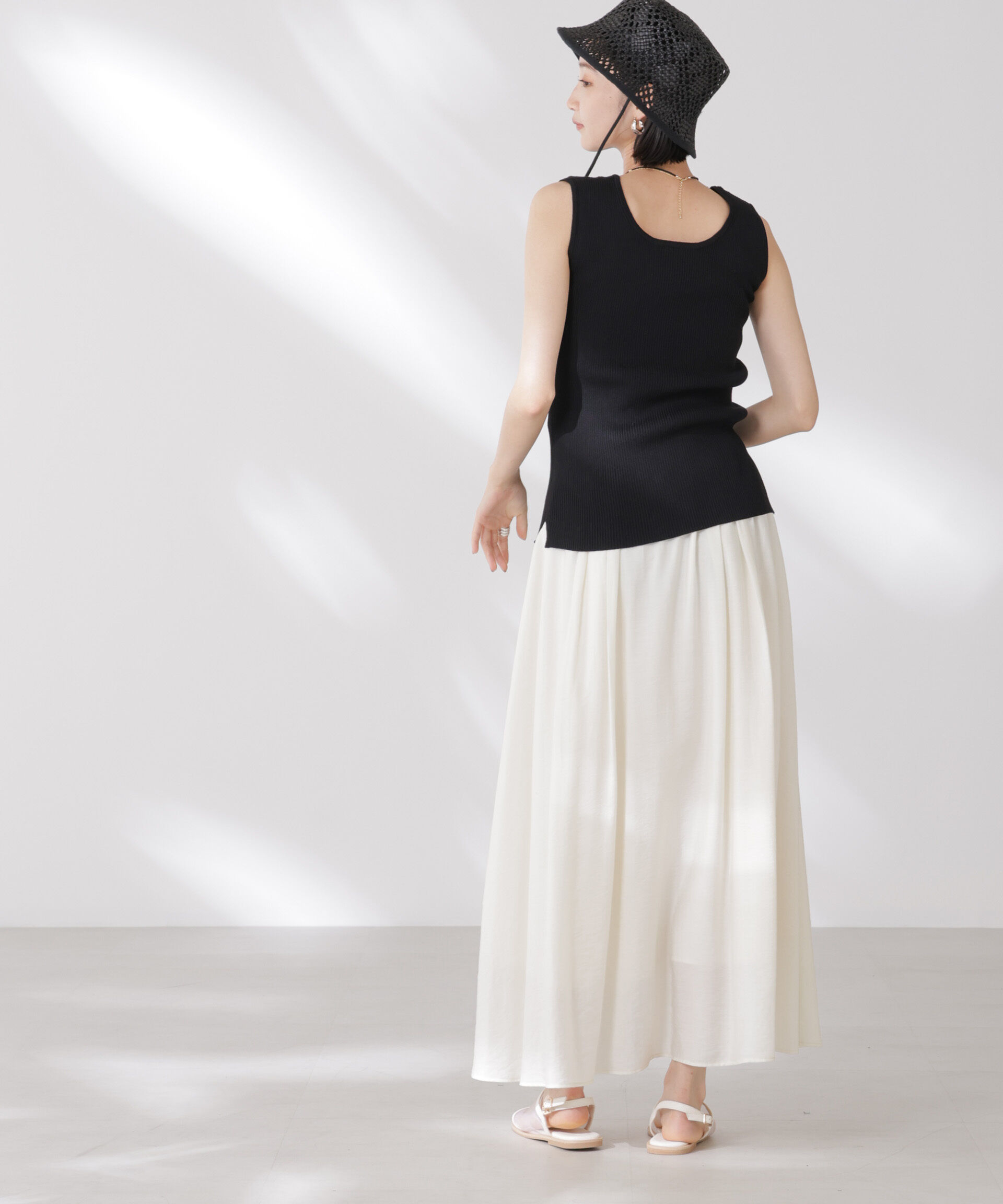 nano･universe「前後2wayスクエア＆クルーネックリブニットタンクトップ」|ニット・セーター|