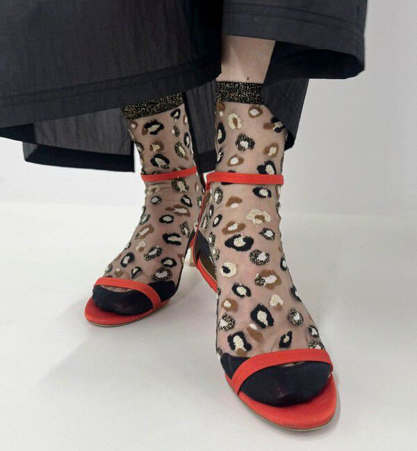 NOLLEY'S「【ATELIER st eustache/アトリエセントオスタシュ】HORSESHOE BENDシアーソックス」|ソックス|ブラック・グレー系3