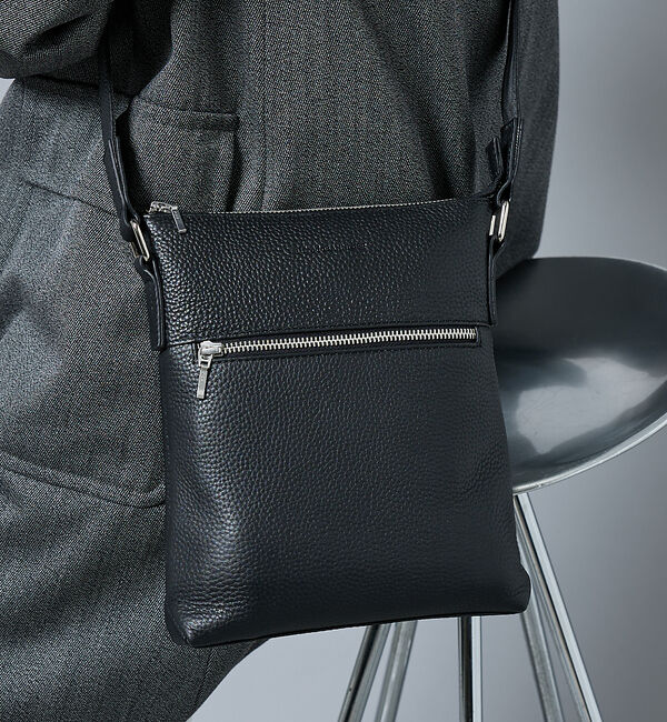 alfredoBANNISTER「シボレザー ミニショルダーバッグ」|ショルダー・メッセンジャー|ブラック