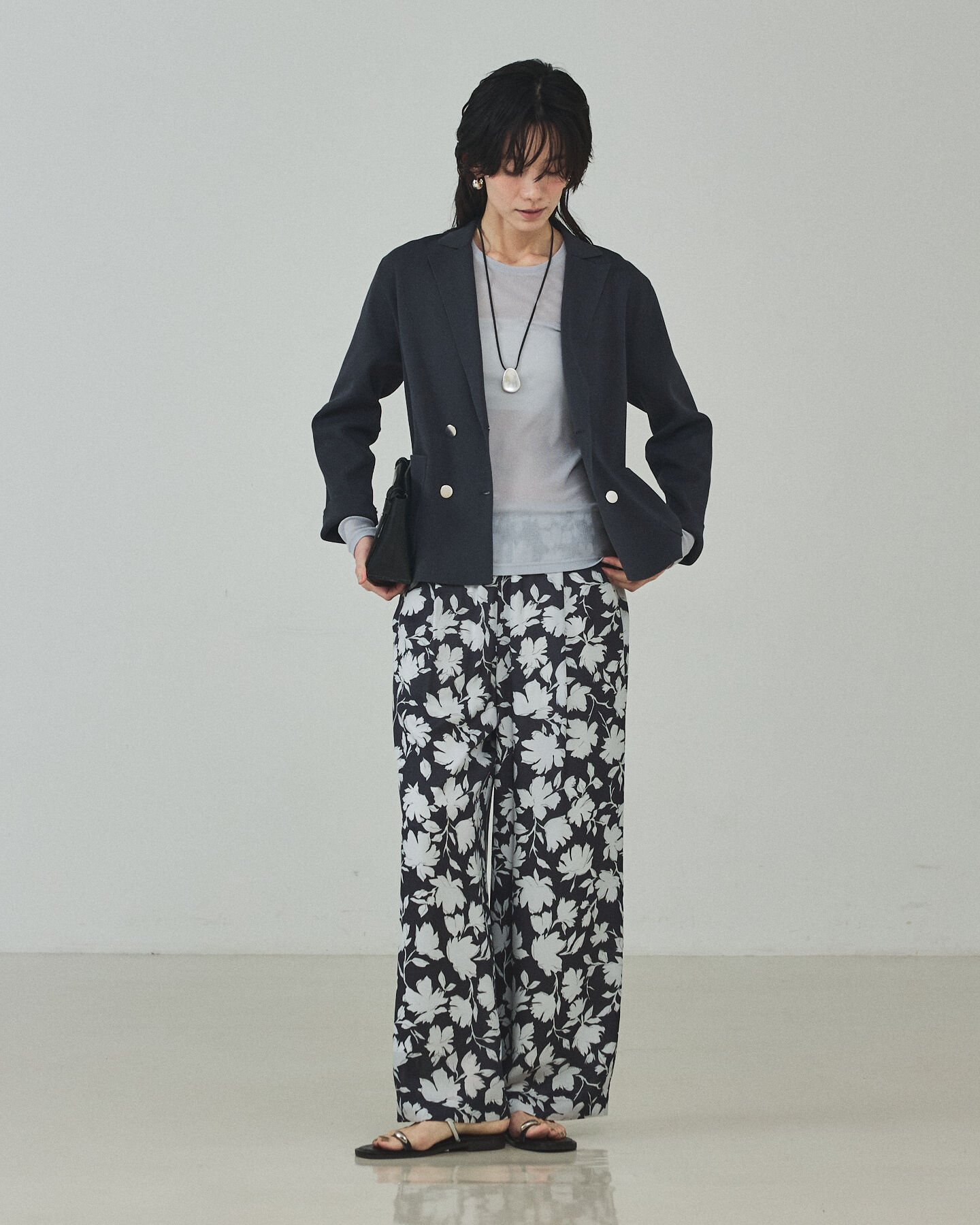 qualite「【さりげなく華やぐ大人の花柄】シルエットフラワーパンツ」|その他|