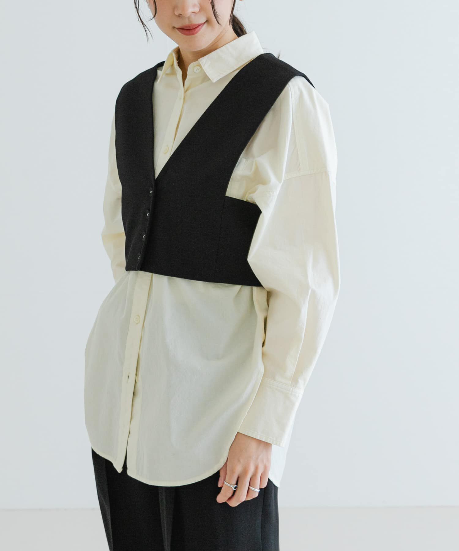 URBAN RESEARCH「Vネックショート丈ベスト」|ベスト・ジレ|