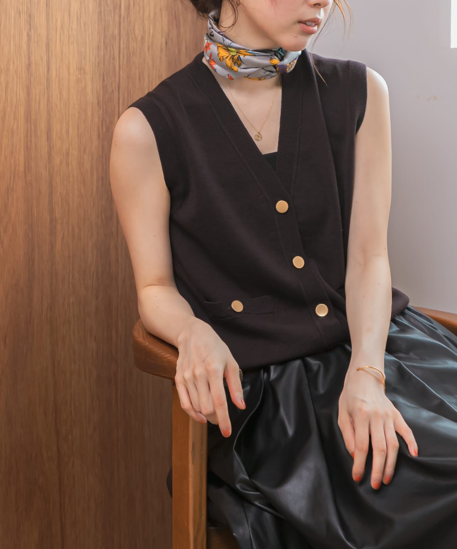 URBAN RESEARCH ROSSO「F by ROSSO　ウォッシャブルメタル釦ニットベスト」|ベスト・ジレ|