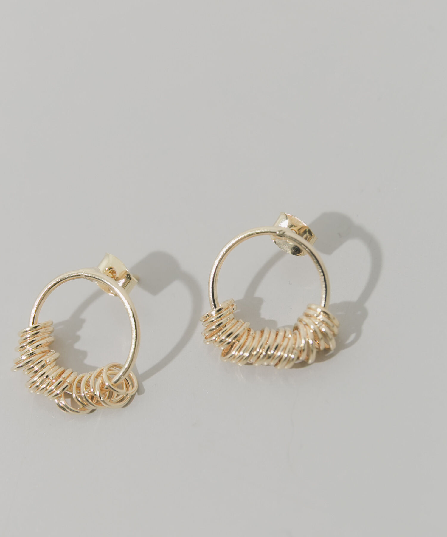 SMELLY「スプリングフープピアス」|ピアス|