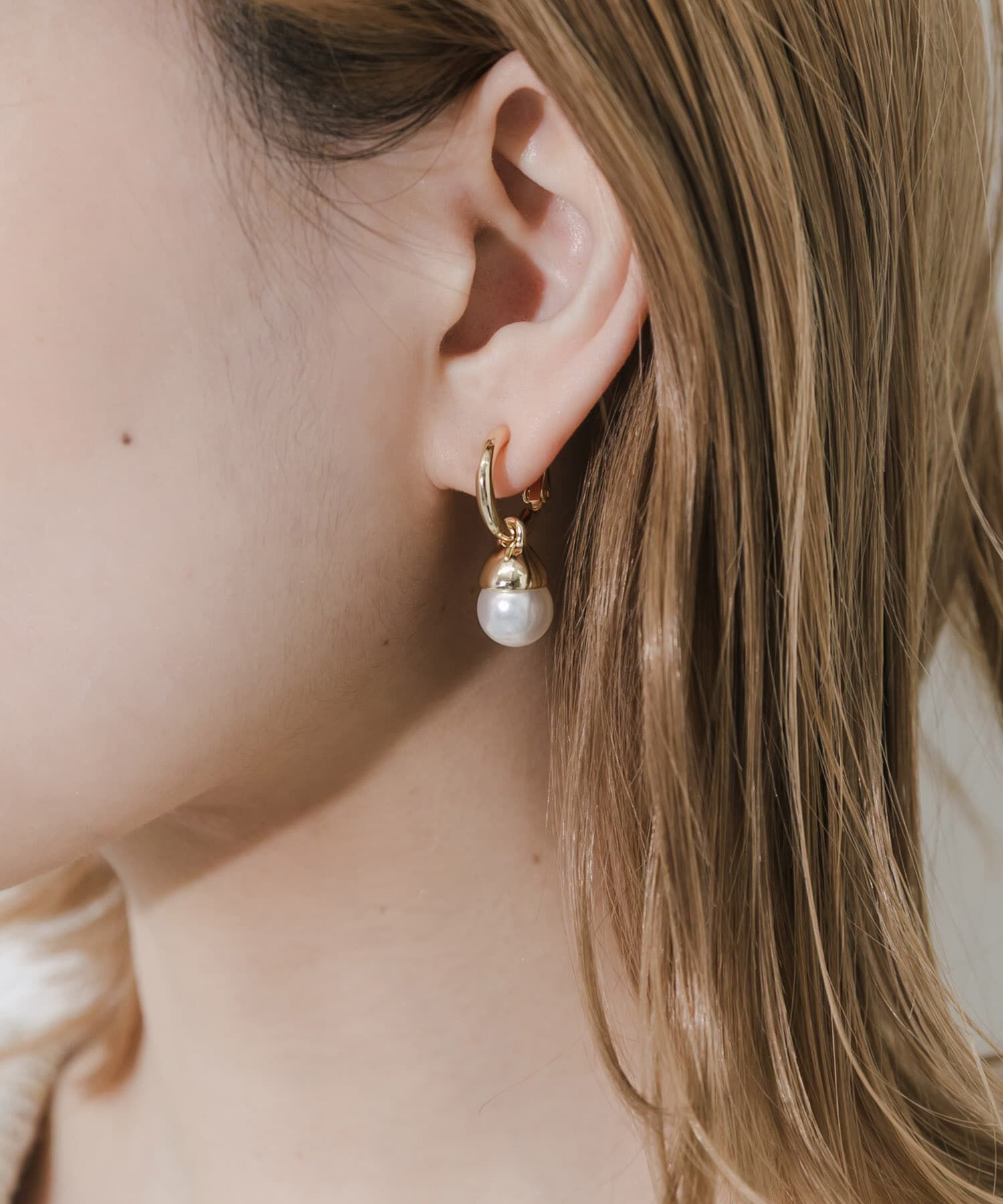 SMELLY「パールドロップフープイヤリング」|イヤリング|