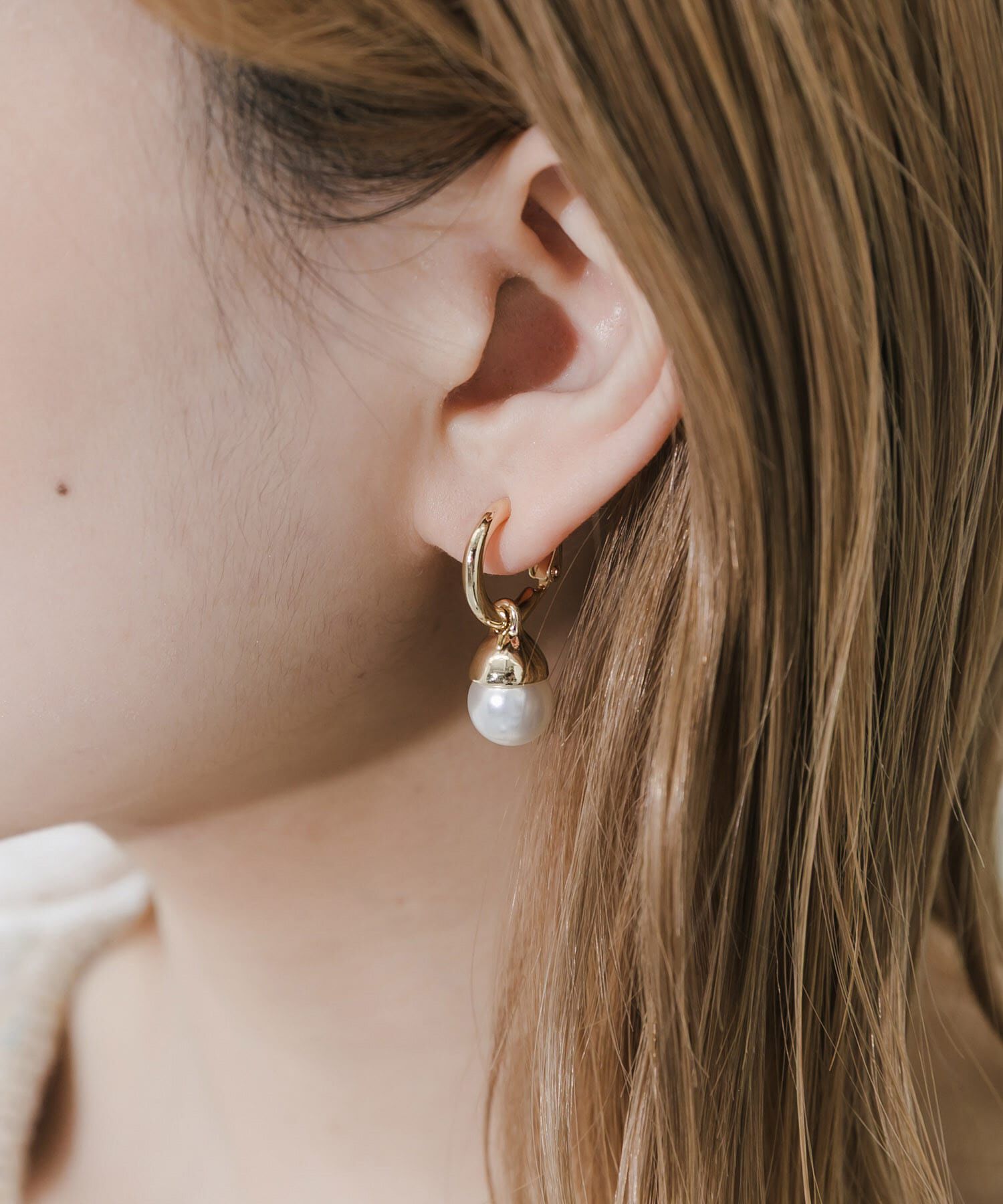 SMELLY「パールドロップフープイヤリング」|イヤリング|