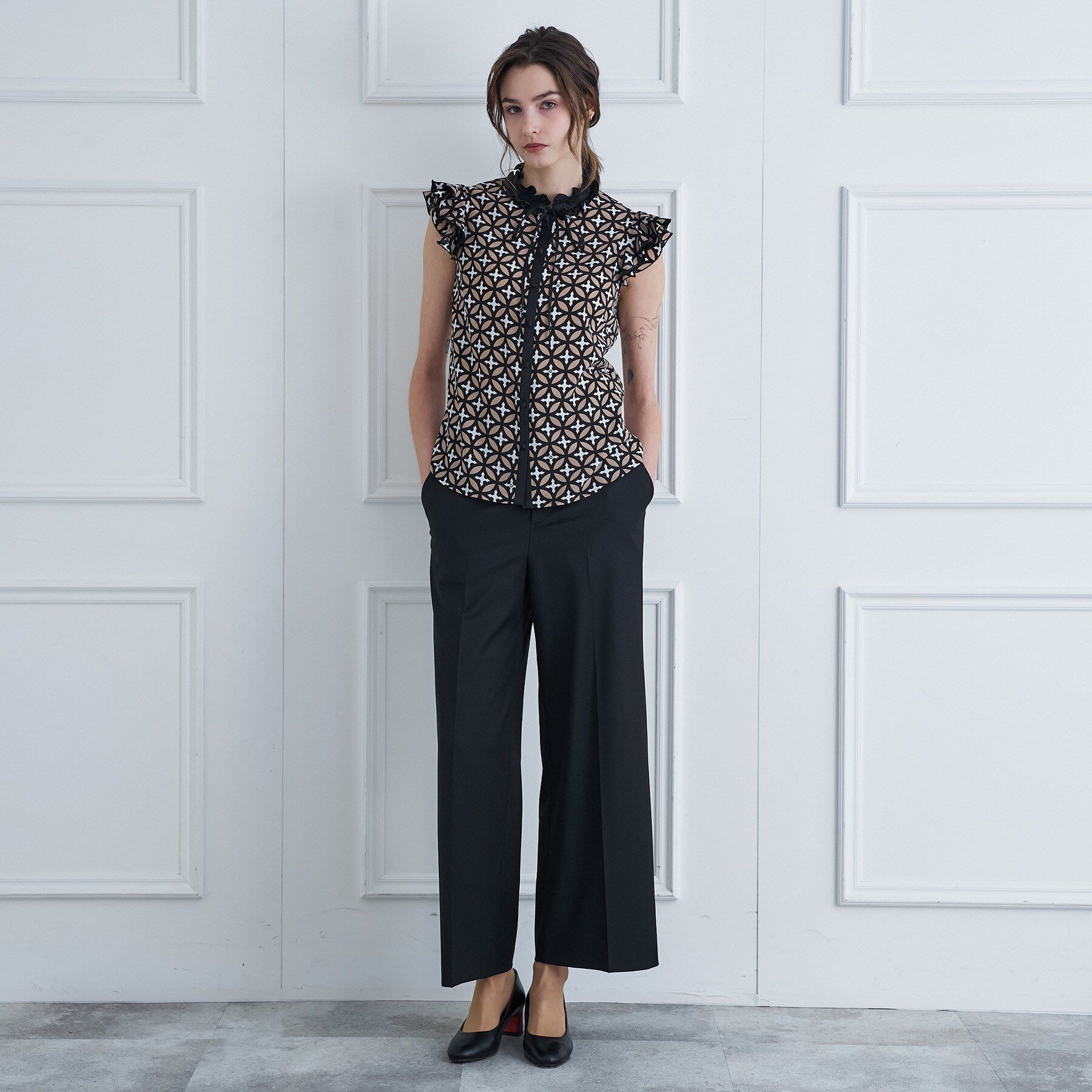 DRESSTERIOR「オーバーラップウィングスリーブ」|シャツ・ブラウス|