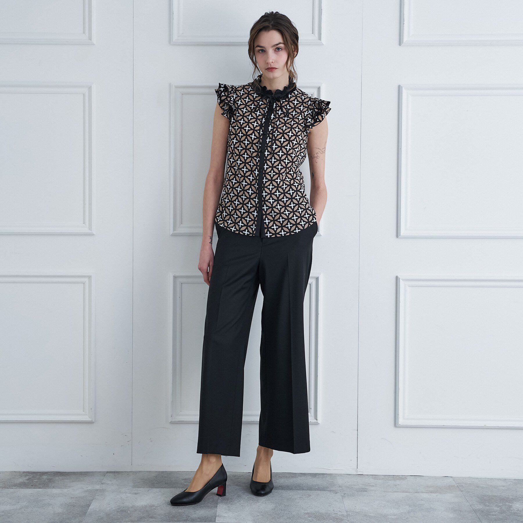 DRESSTERIOR「オーバーラップウィングスリーブ」|シャツ・ブラウス|