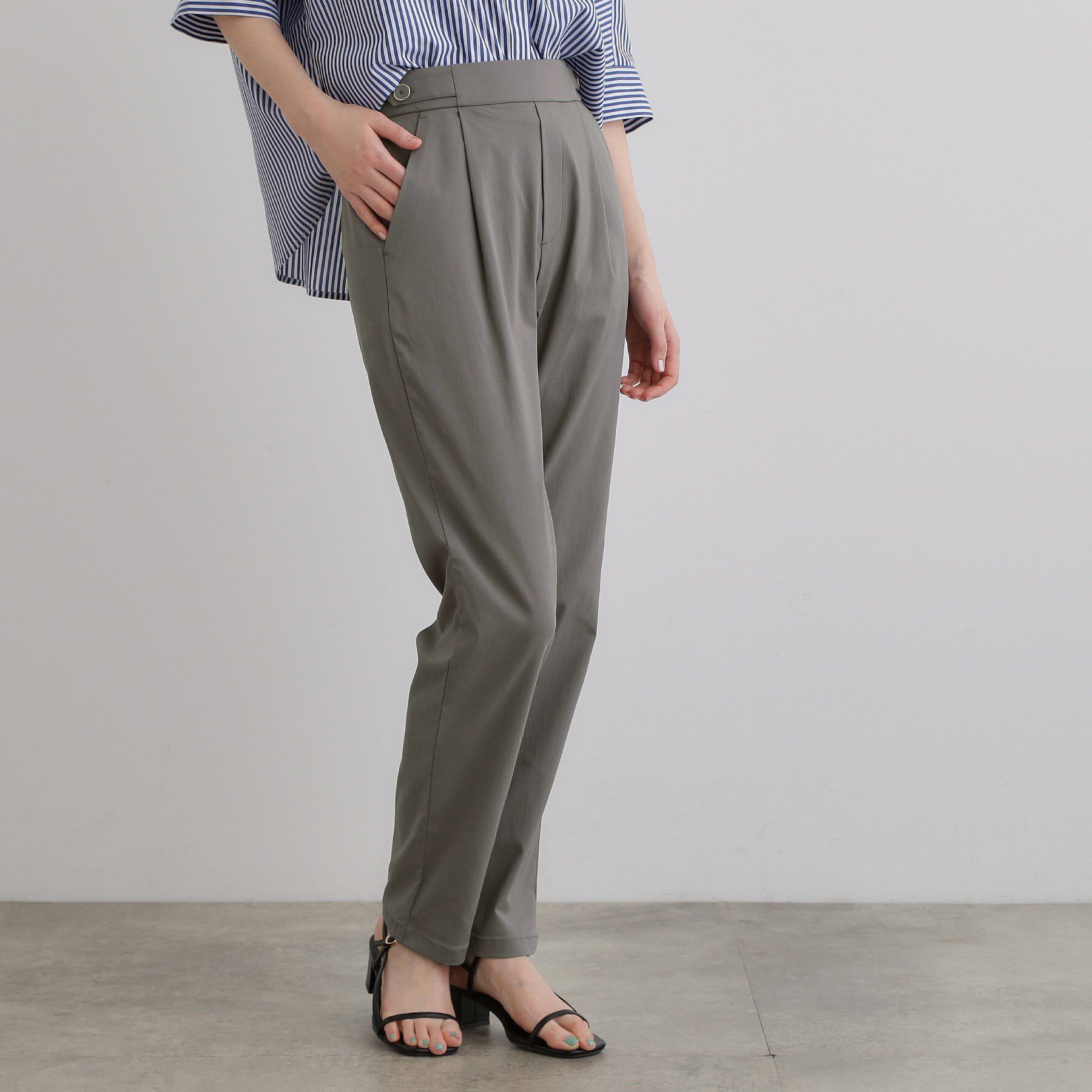 grove「高身長さん向け＋5cm【接触冷感】サマーハイパーストレッチテーパードパンツ」|その他|チャコールグレー(0