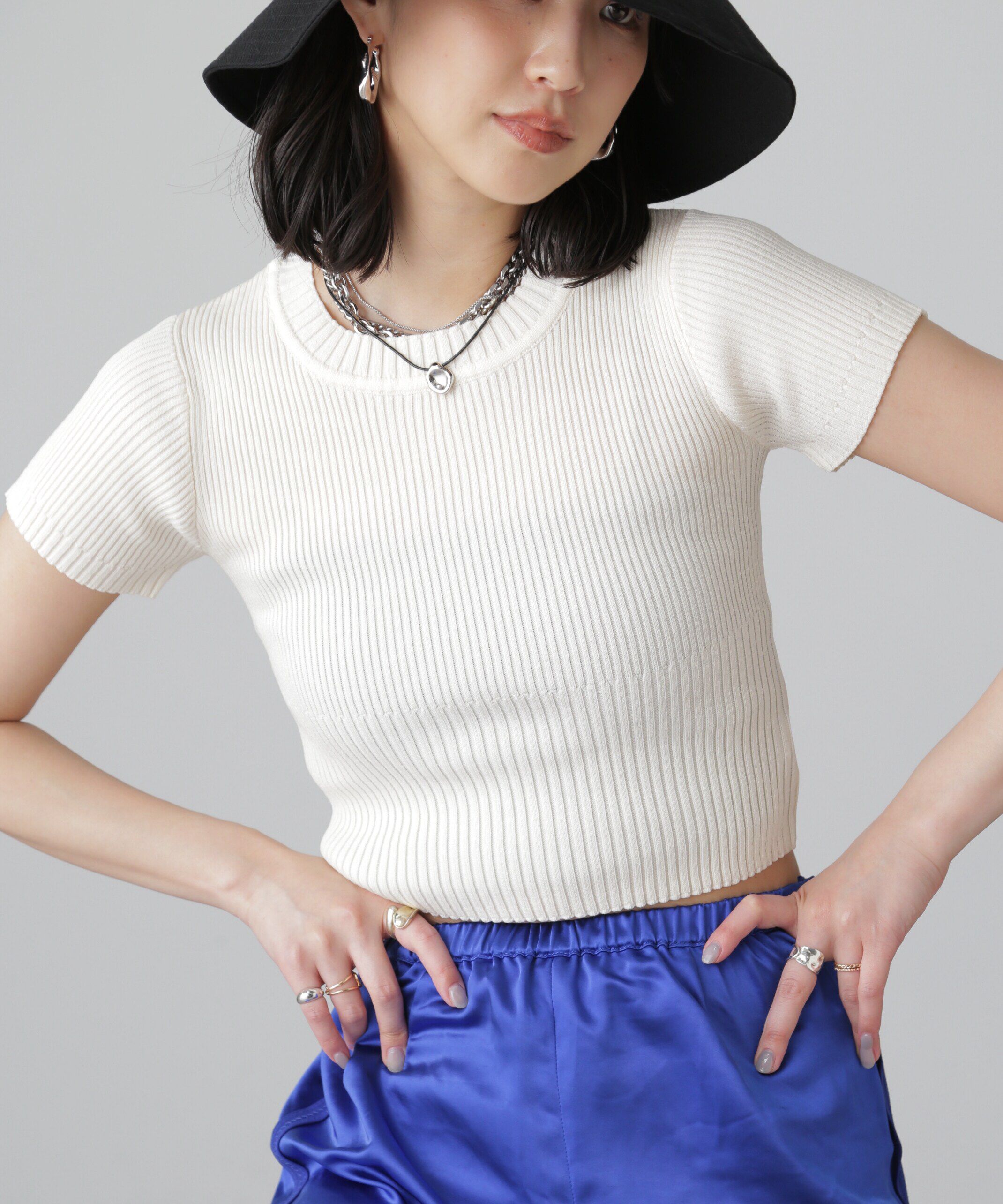  「ショート丈クルーネックリブニット」|ニット・セーター|