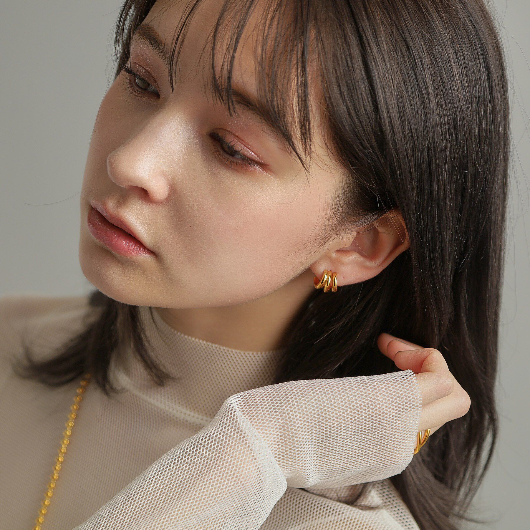 COCOSHNIK ONKITSCH「シルバー スモールフープ トリプルカーブピアス GP」|ピアス|