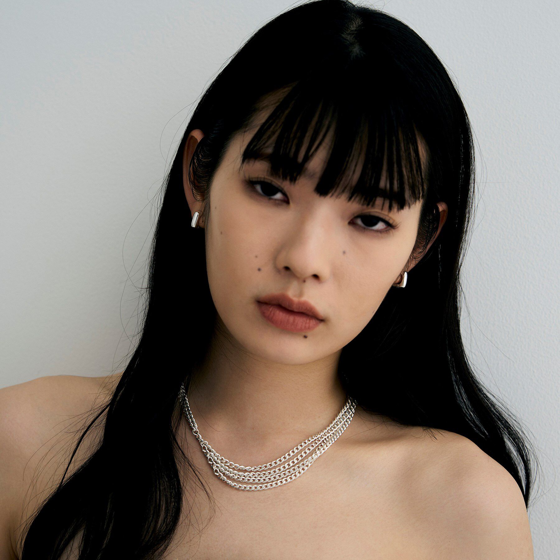 COCOSHNIK ONKITSCH「シルバー ハギーイヤリング スクエア」|イヤリング|